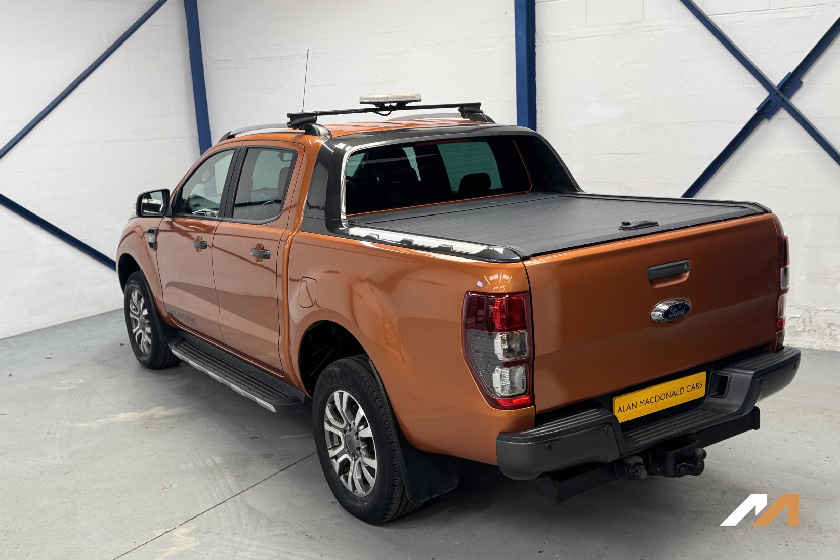 Ford Ranger 3.2 TDCi Wildtrak Pickup Double Cab 4dr Diesel Auto 4WD Euro 5 (200 ps)
