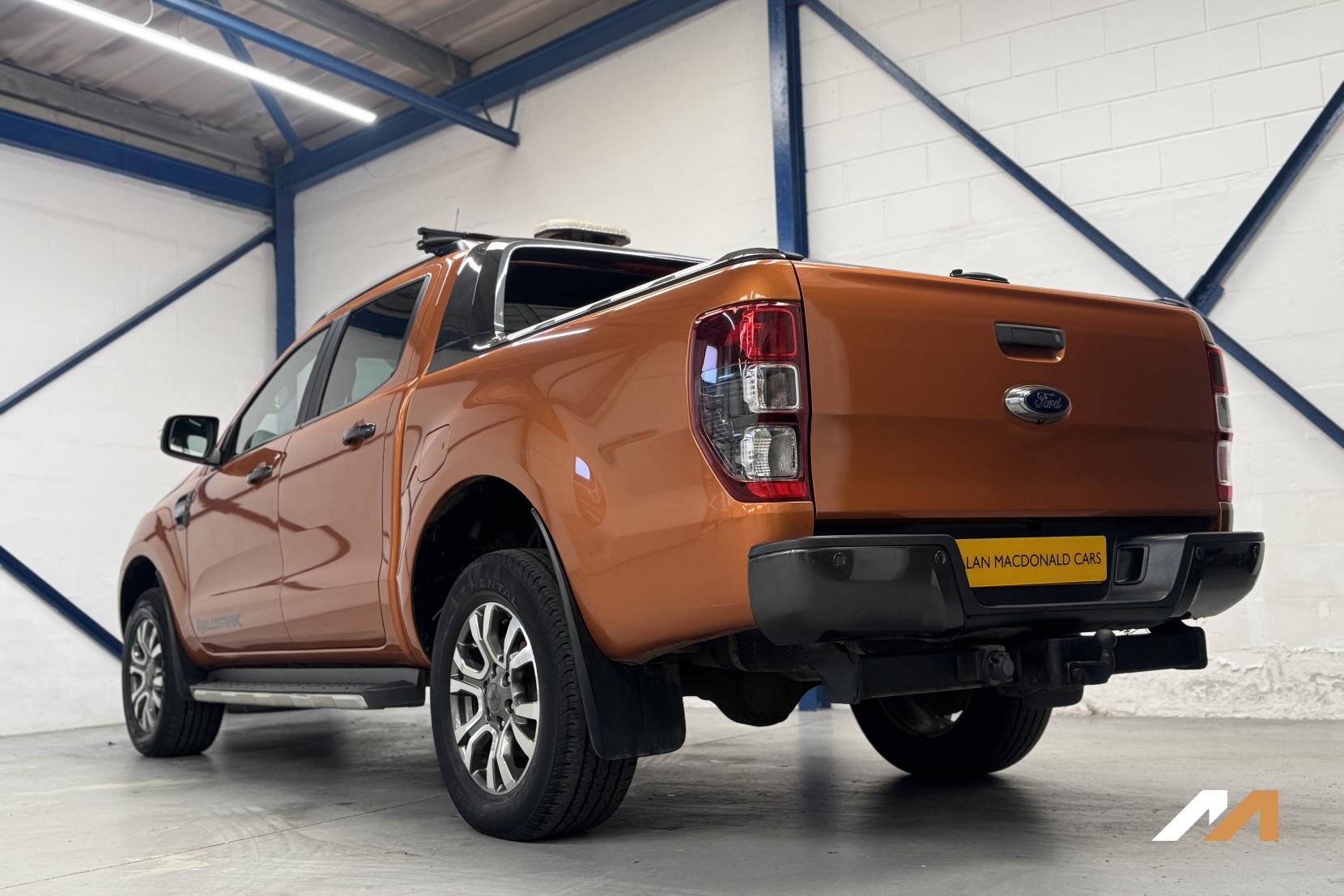 Ford Ranger 3.2 TDCi Wildtrak Pickup Double Cab 4dr Diesel Auto 4WD Euro 5 (200 ps)