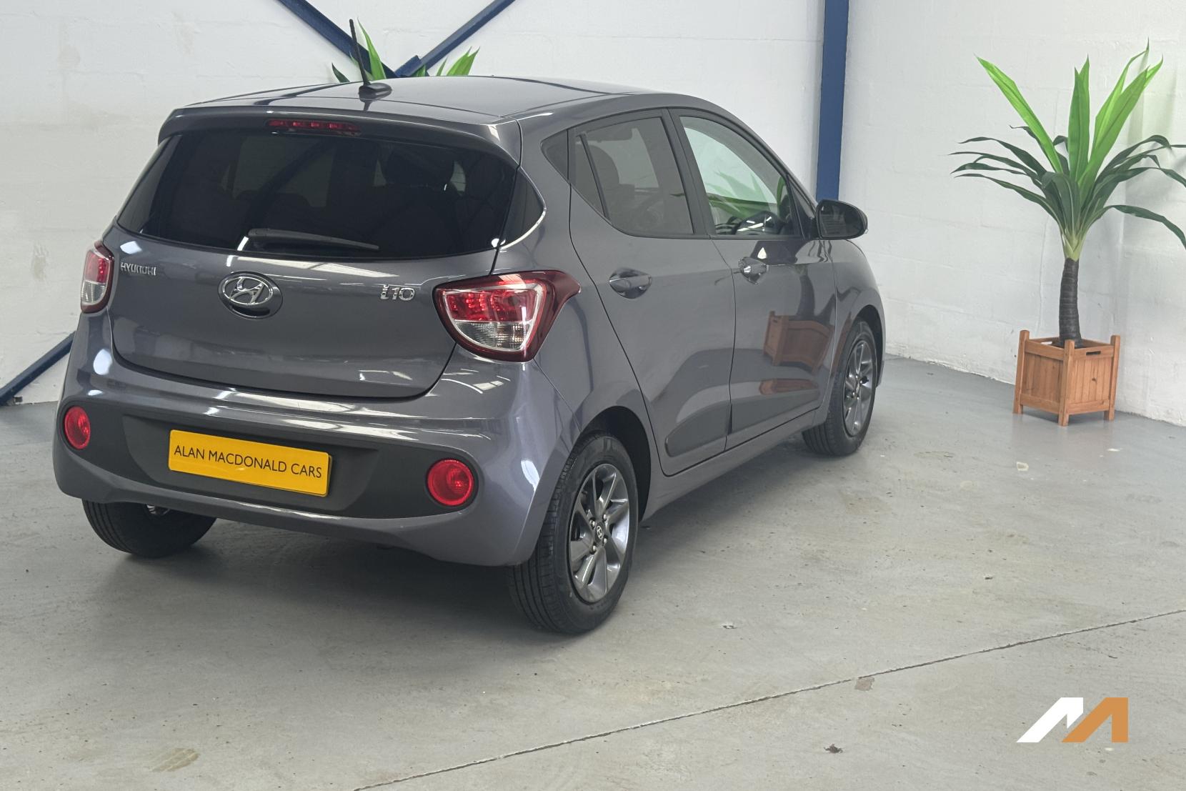 Hyundai i10 1.0 Premium Hatchback 5dr Petrol Manual Euro 6 (66 ps)