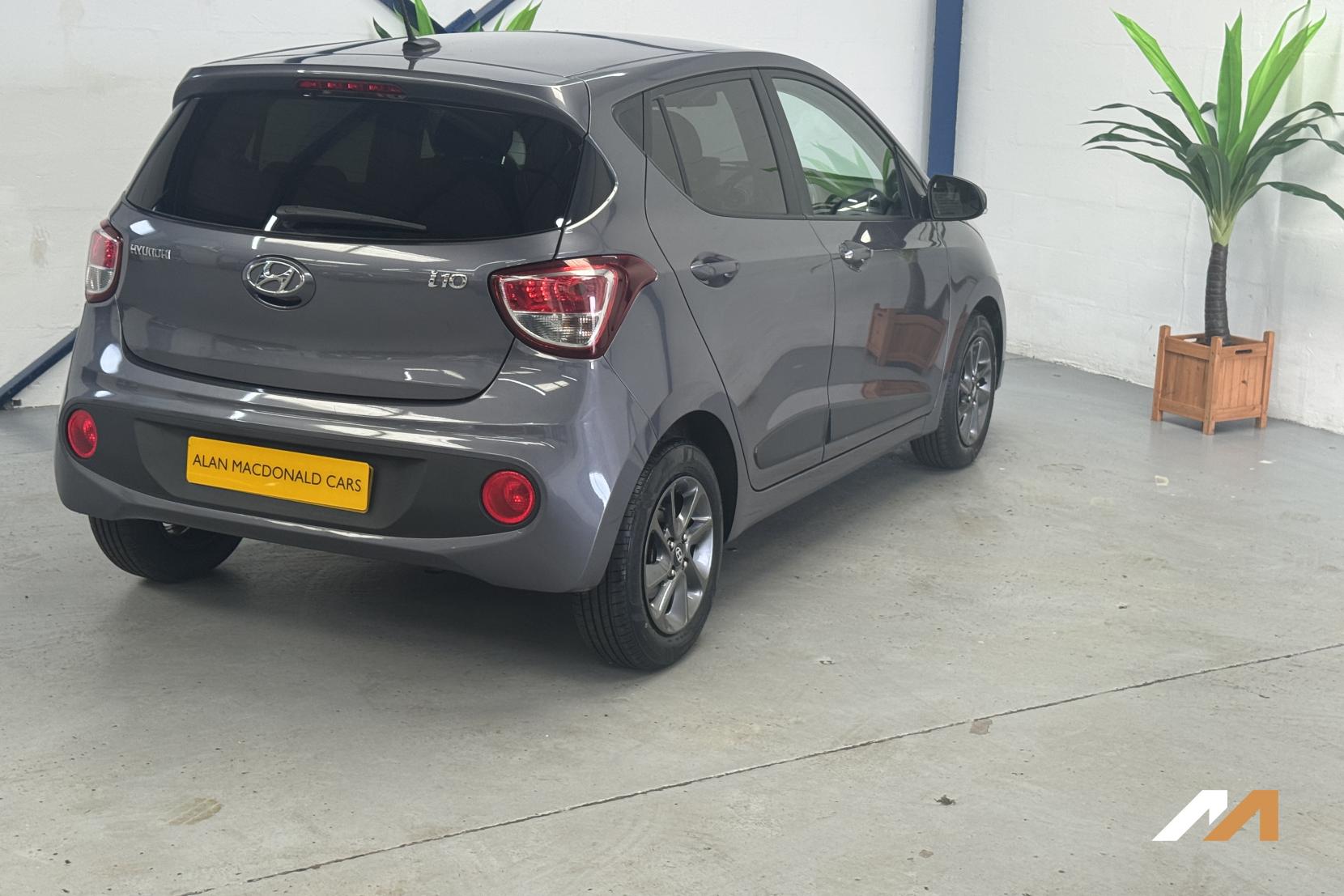 Hyundai i10 1.0 Premium Hatchback 5dr Petrol Manual Euro 6 (66 ps)