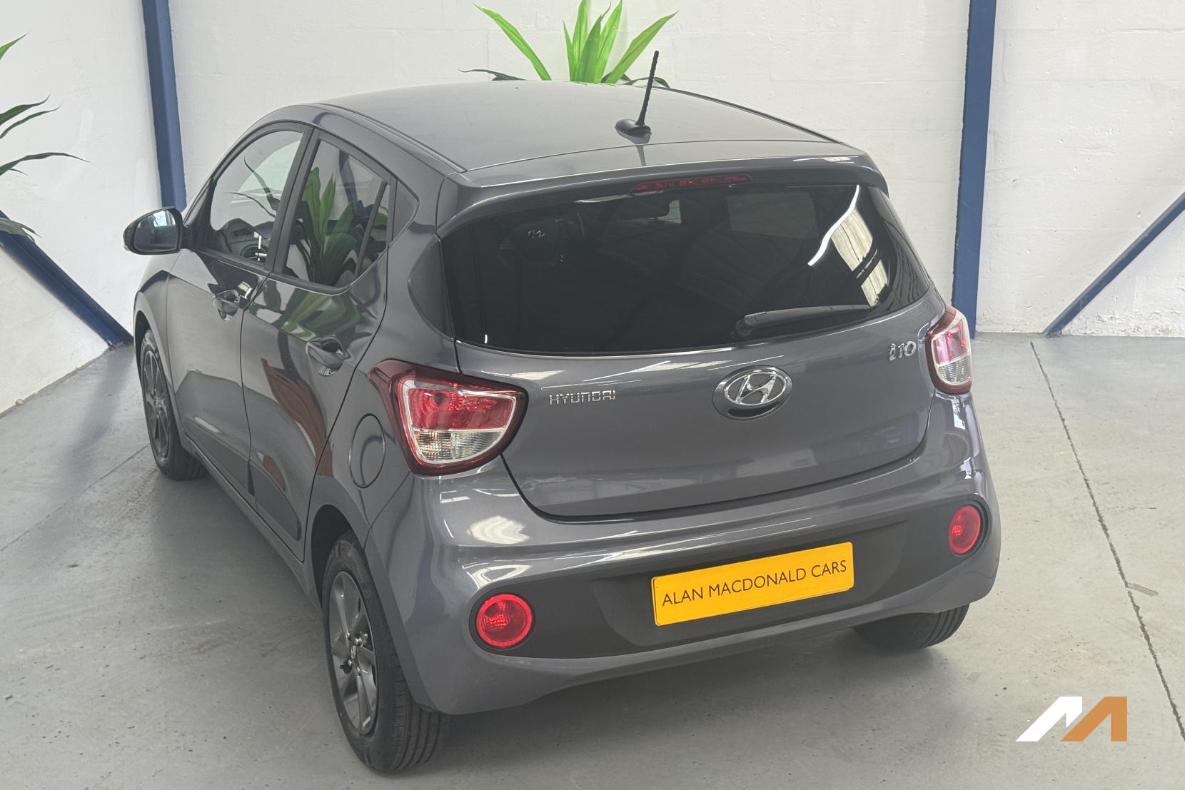 Hyundai i10 1.0 Premium Hatchback 5dr Petrol Manual Euro 6 (66 ps)
