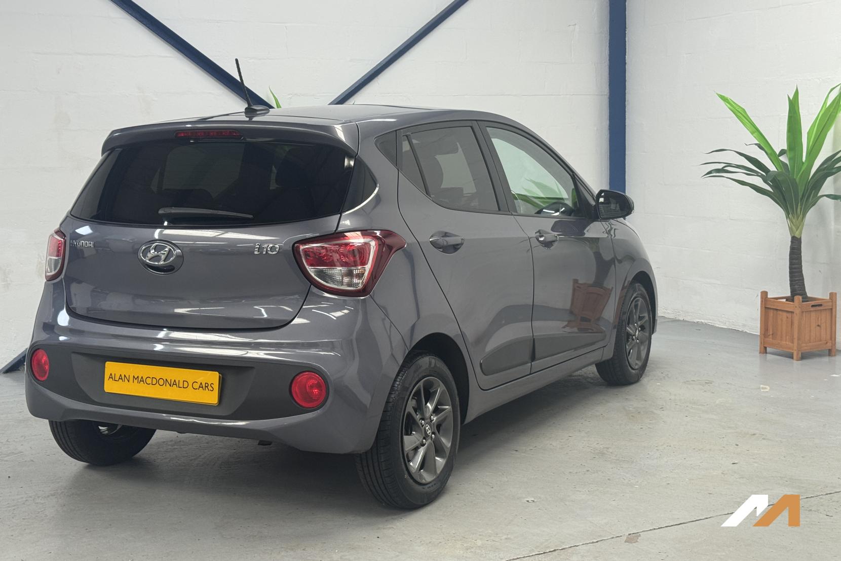 Hyundai i10 1.0 Premium Hatchback 5dr Petrol Manual Euro 6 (66 ps)