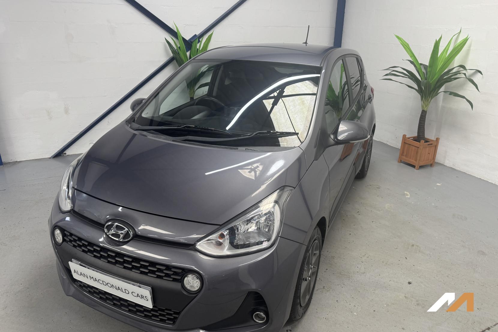 Hyundai i10 1.0 Premium Hatchback 5dr Petrol Manual Euro 6 (66 ps)