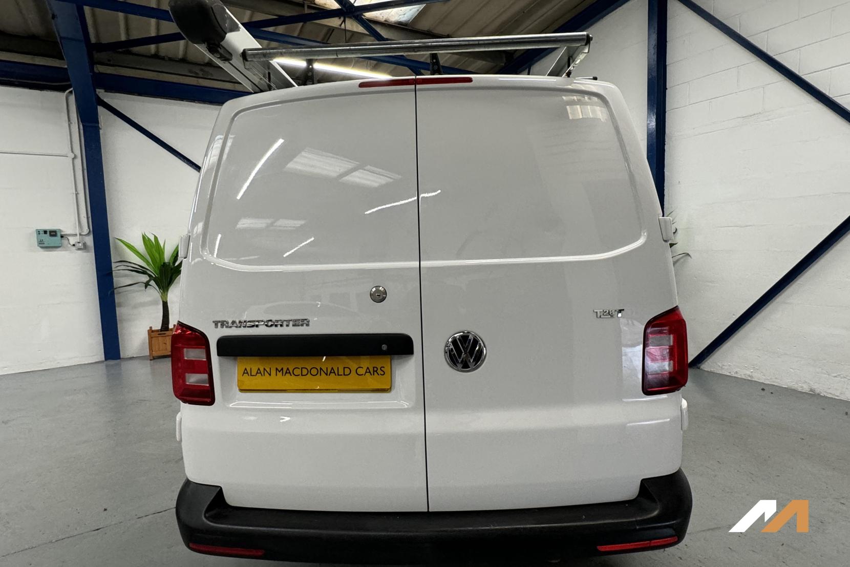 Volkswagen Transporter 2.0 TDI T28 BlueMotion Tech Startline Panel Van 5dr Diesel Manual FWD SWB Euro 6 (s/s) (84 ps)