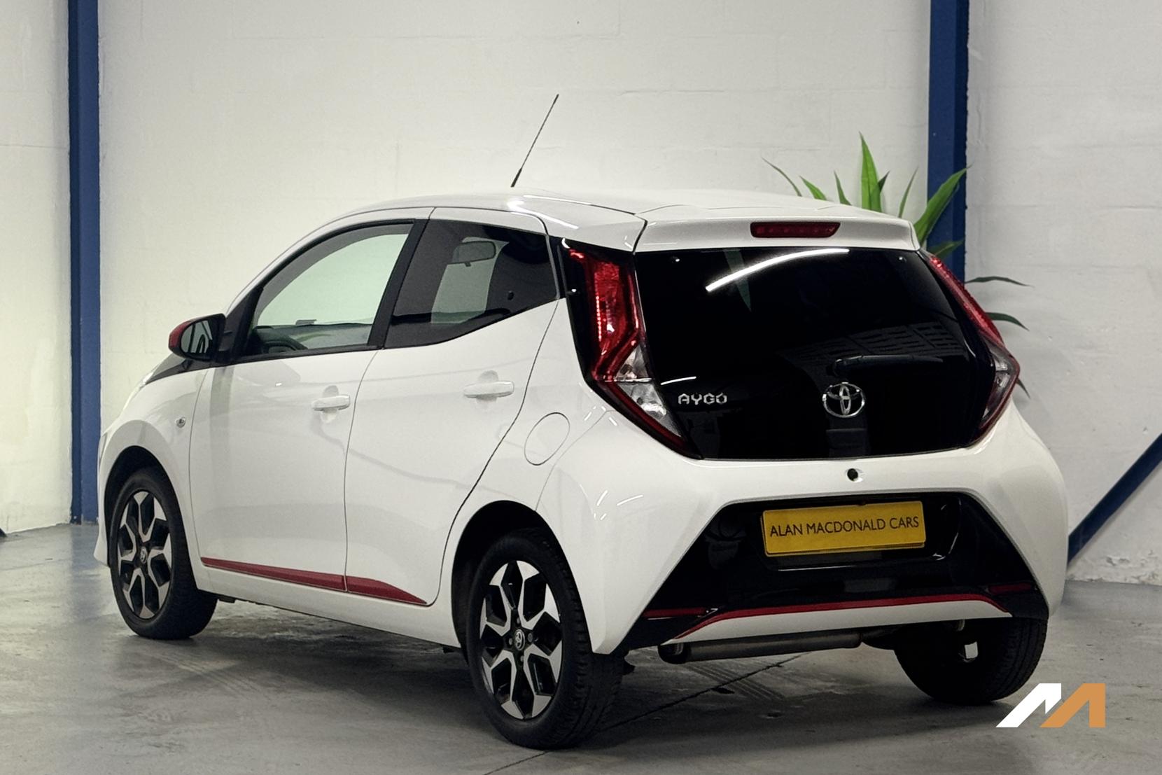 Toyota AYGO 1.0 VVT-i x-trend Hatchback 5dr Petrol Manual Euro 6 (Safety Sense) (71 ps)