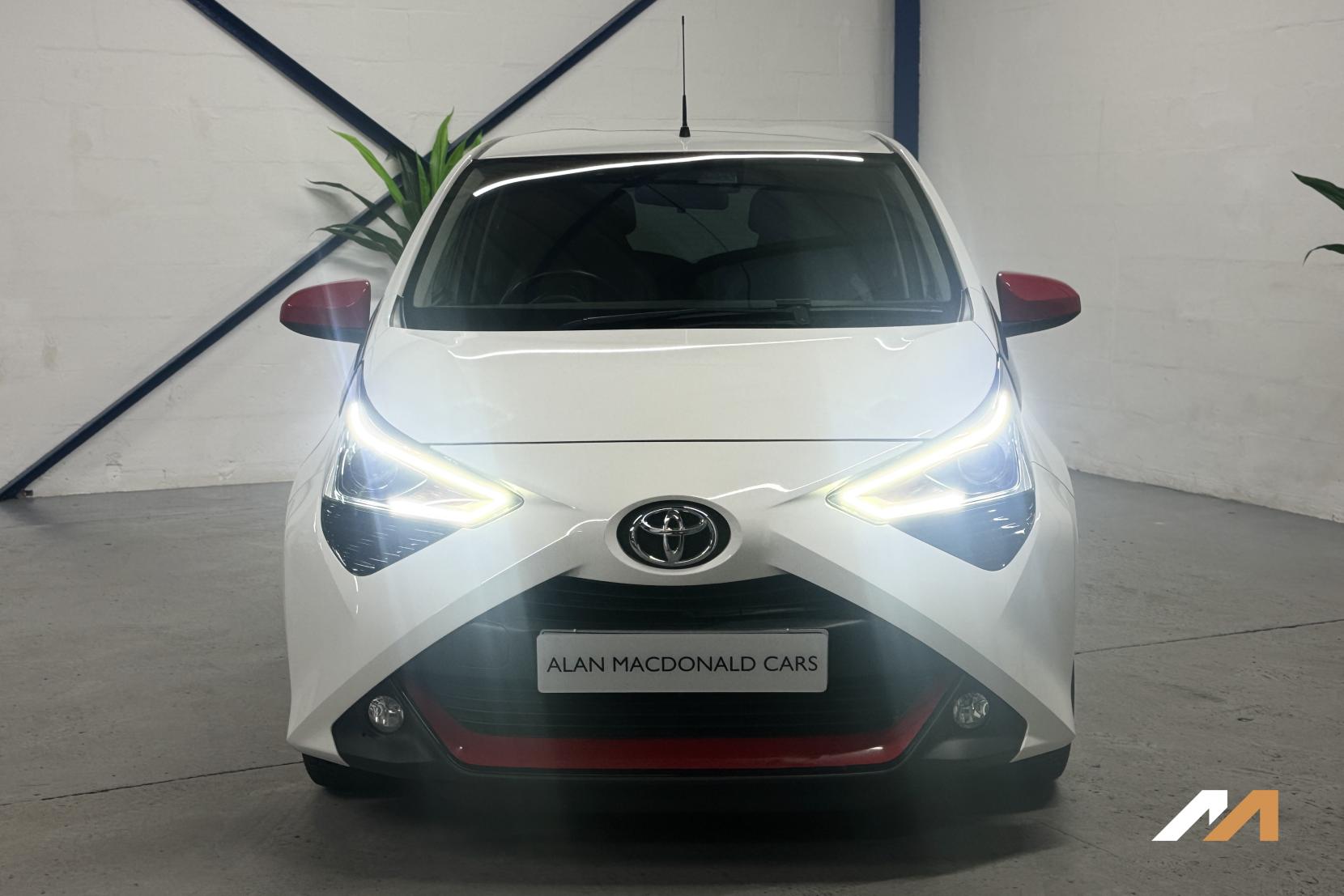 Toyota AYGO 1.0 VVT-i x-trend Hatchback 5dr Petrol Manual Euro 6 (Safety Sense) (71 ps)