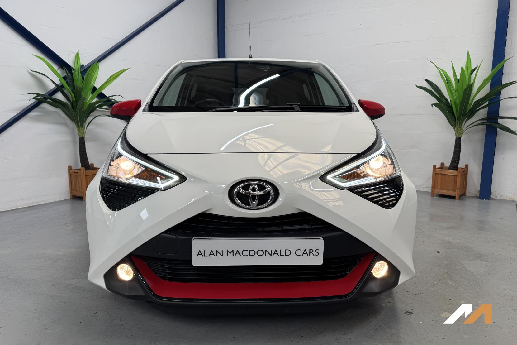 Toyota AYGO 1.0 VVT-i x-trend Hatchback 5dr Petrol Manual Euro 6 (Safety Sense) (71 ps)