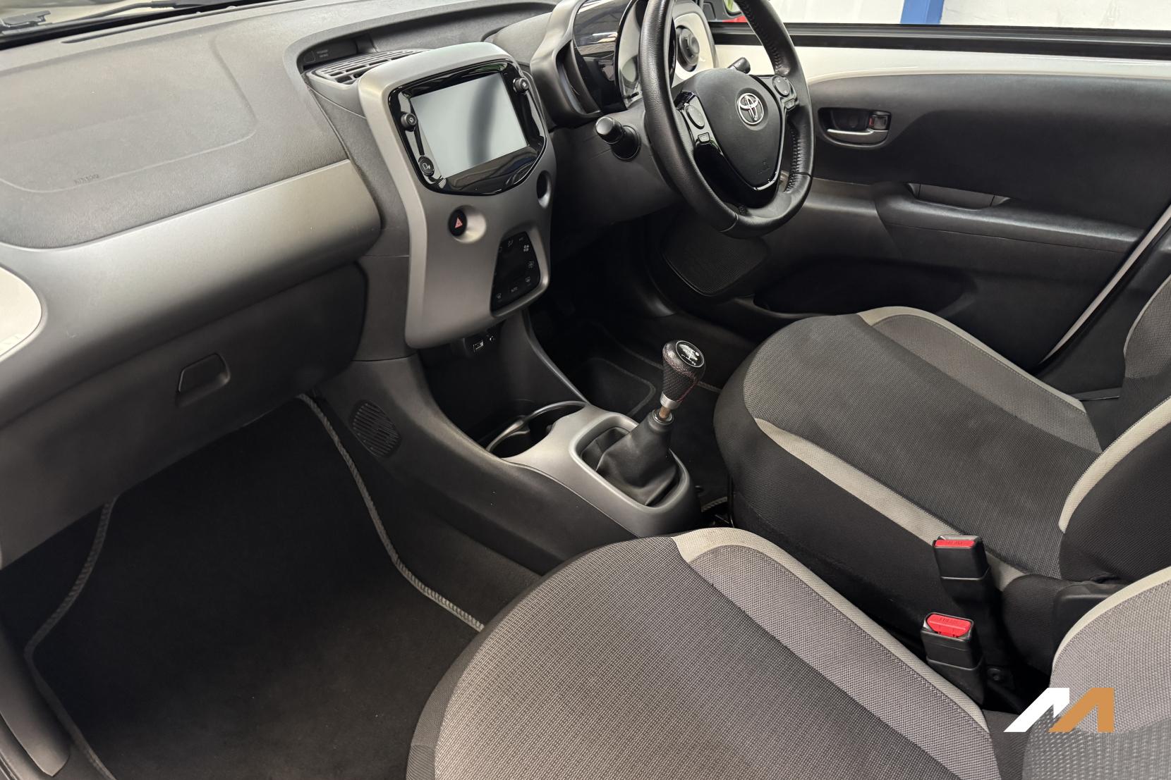 Toyota AYGO 1.0 VVT-i x-trend Hatchback 5dr Petrol Manual Euro 6 (Safety Sense) (71 ps)