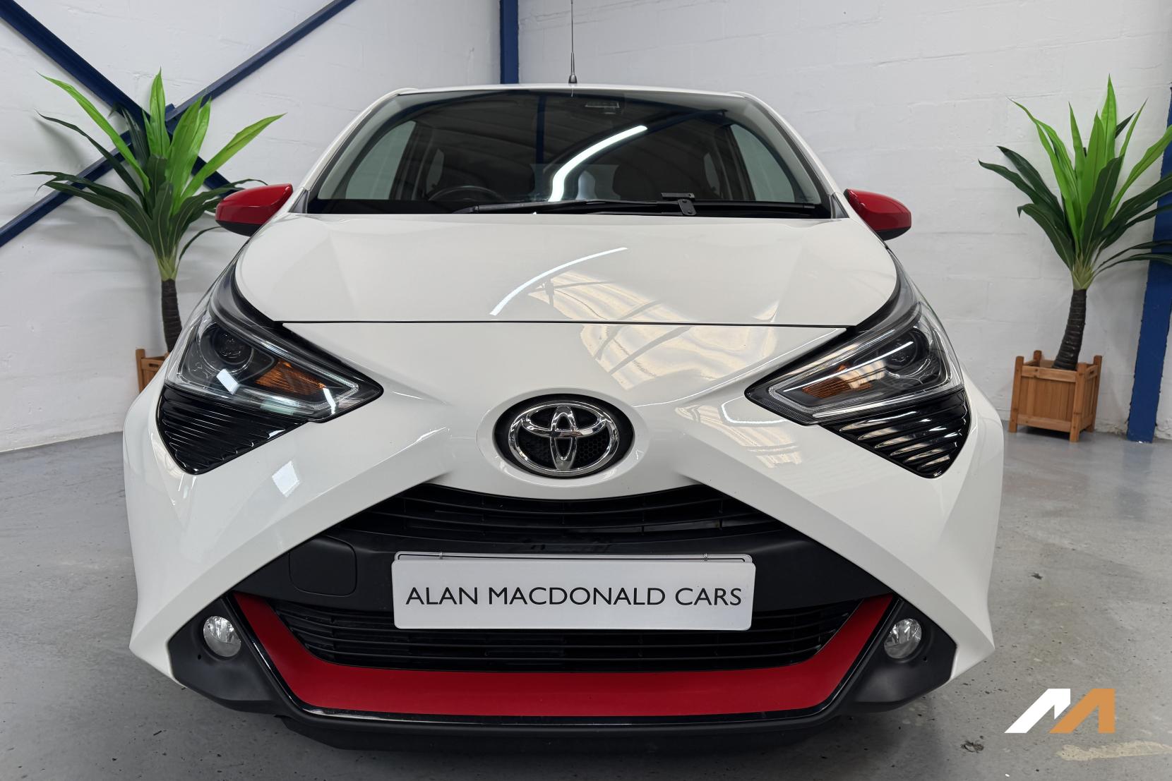 Toyota AYGO 1.0 VVT-i x-trend Hatchback 5dr Petrol Manual Euro 6 (Safety Sense) (71 ps)