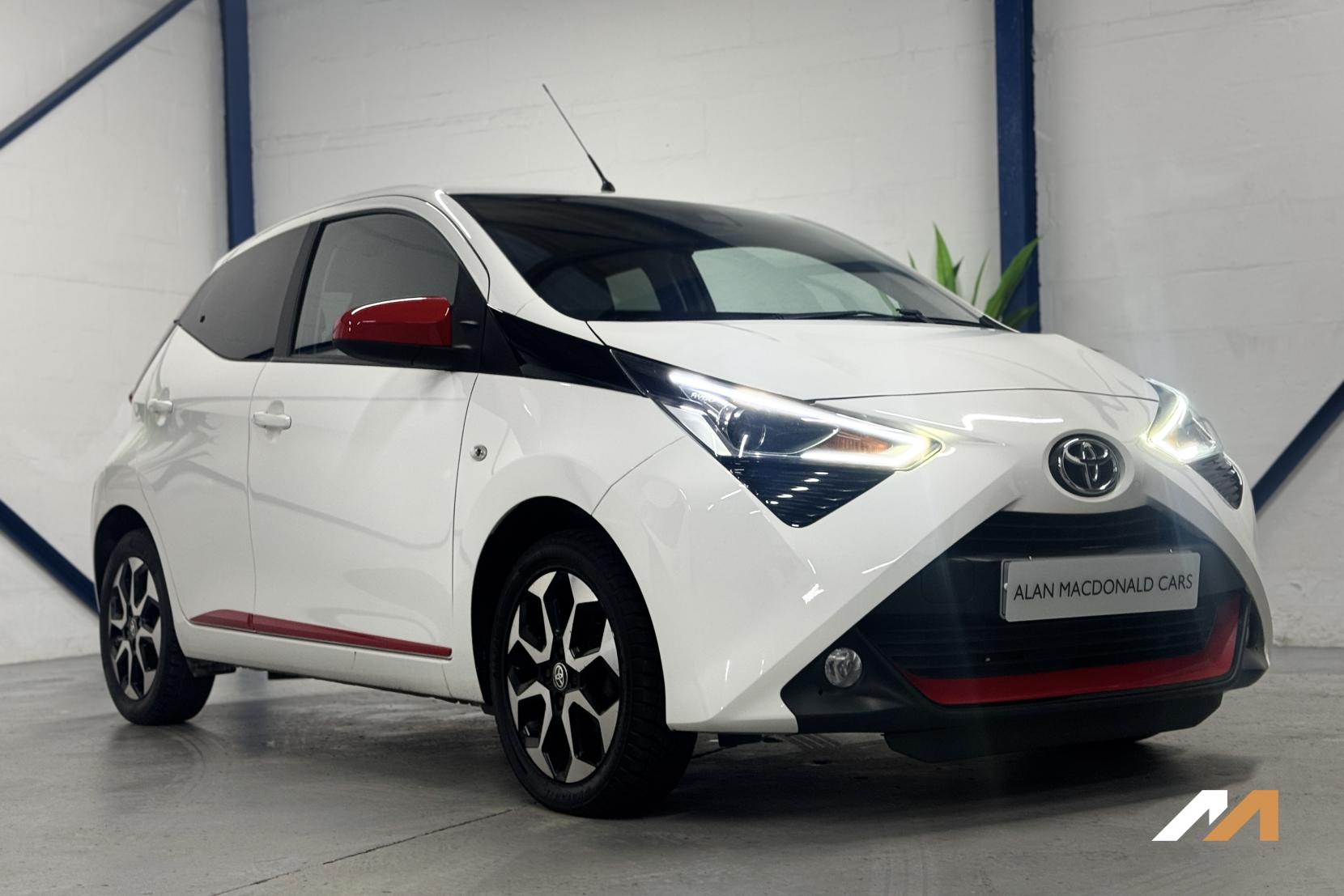 Toyota AYGO 1.0 VVT-i x-trend Hatchback 5dr Petrol Manual Euro 6 (Safety Sense) (71 ps)