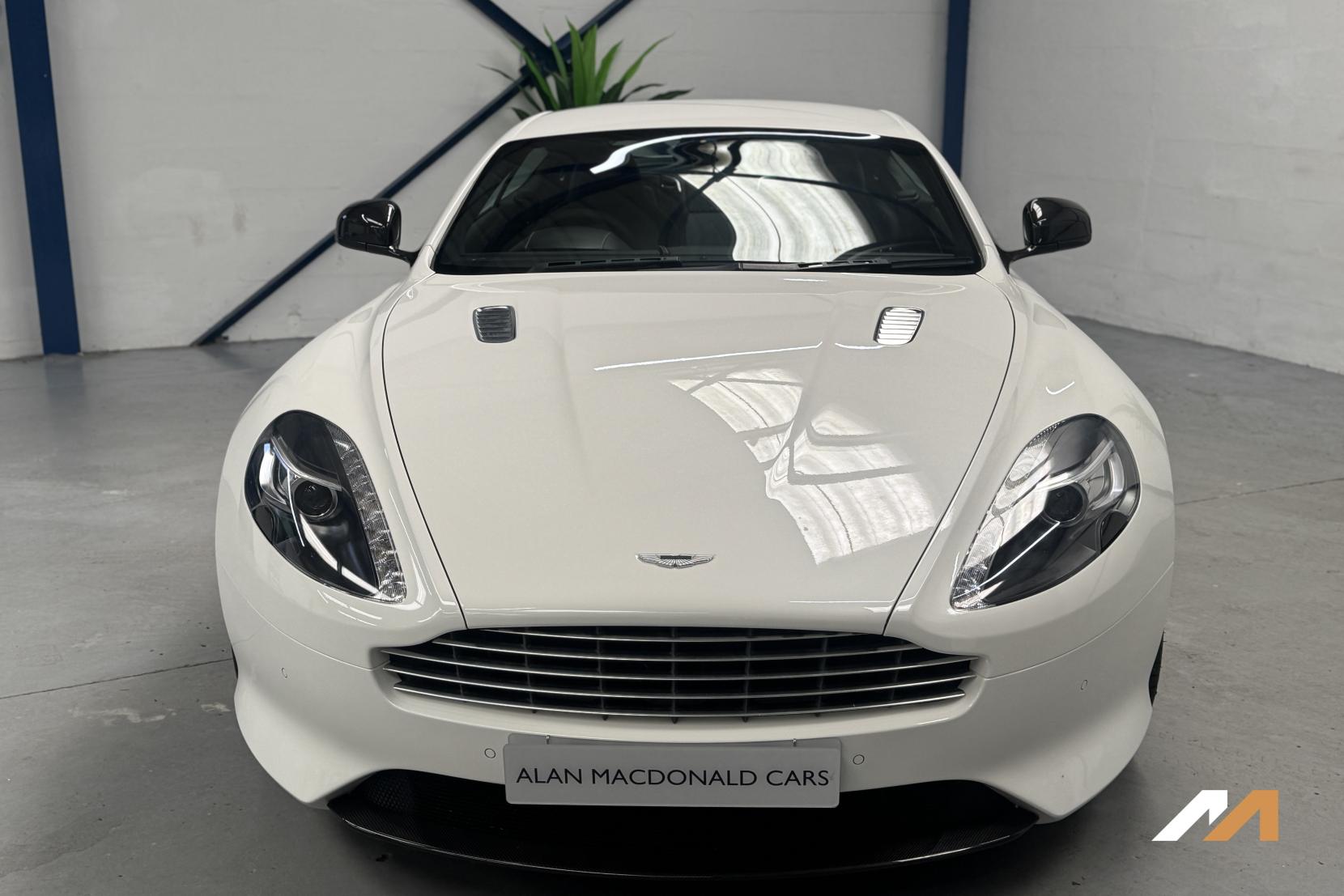 Aston Martin DB9 6.0 V12 Carbon Edition Coupe 2dr Petrol T-TronicII Euro 5 (510 bhp)