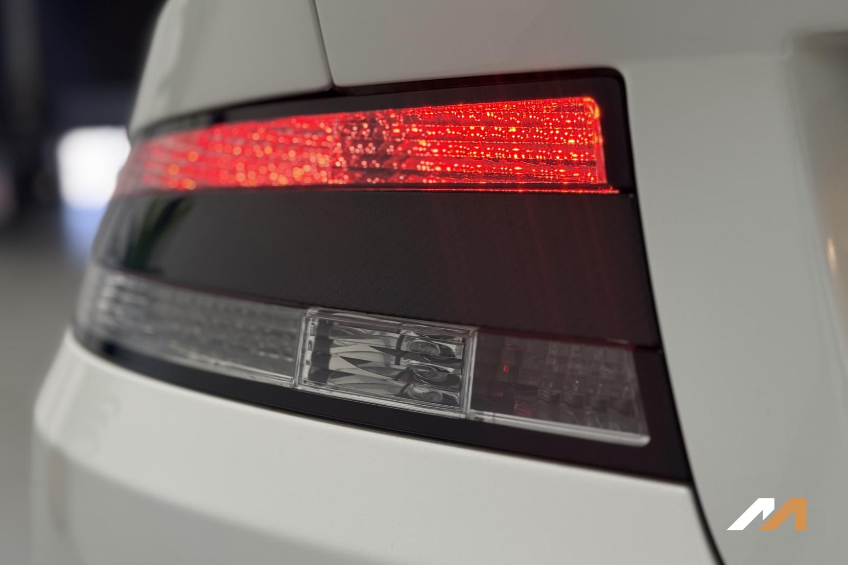 Aston Martin DB9 6.0 V12 Carbon Edition Coupe 2dr Petrol T-TronicII Euro 5 (510 bhp)