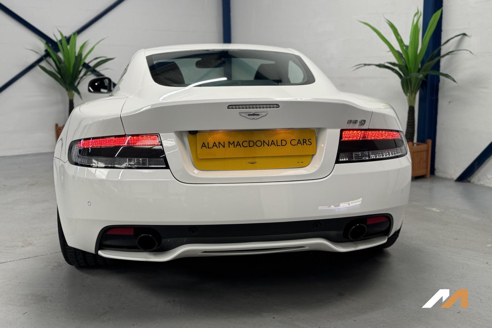 Aston Martin DB9 6.0 V12 Carbon Edition Coupe 2dr Petrol T-TronicII Euro 5 (510 bhp)