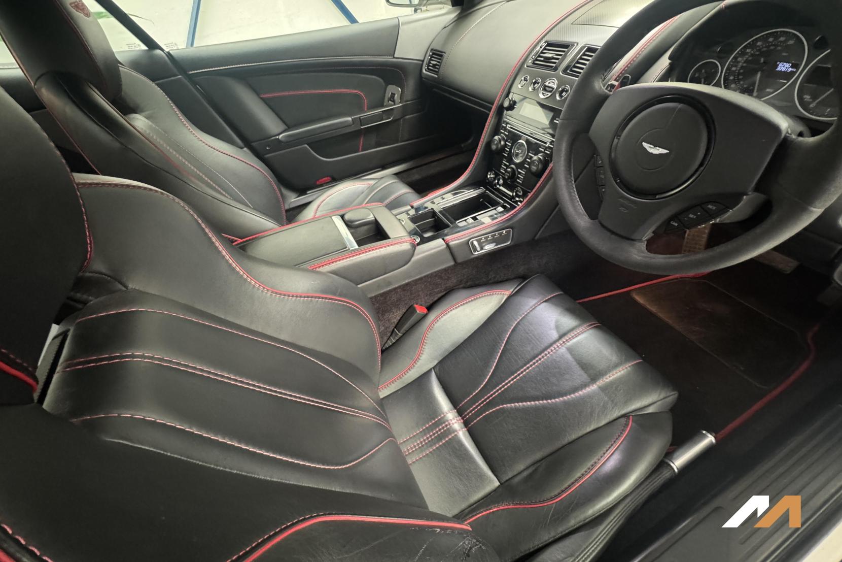 Aston Martin DB9 6.0 V12 Carbon Edition Coupe 2dr Petrol T-TronicII Euro 5 (510 bhp)