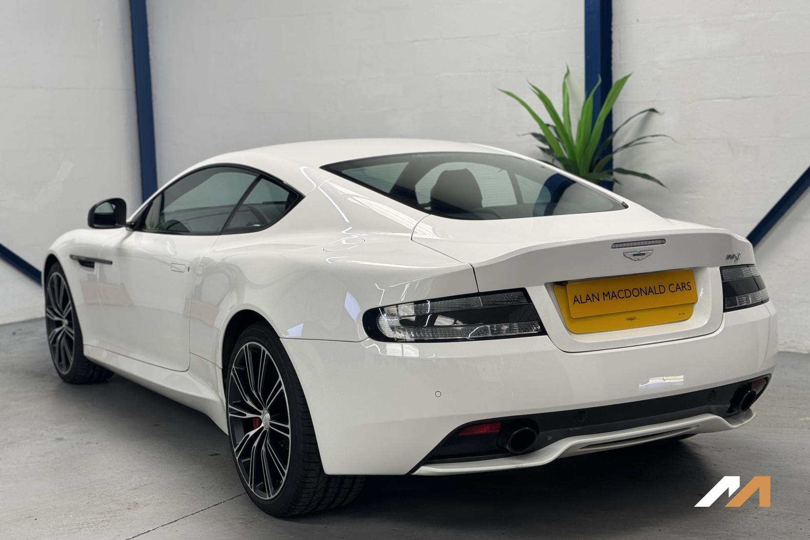 Aston Martin DB9 6.0 V12 Carbon Edition Coupe 2dr Petrol T-TronicII Euro 5 (510 bhp)