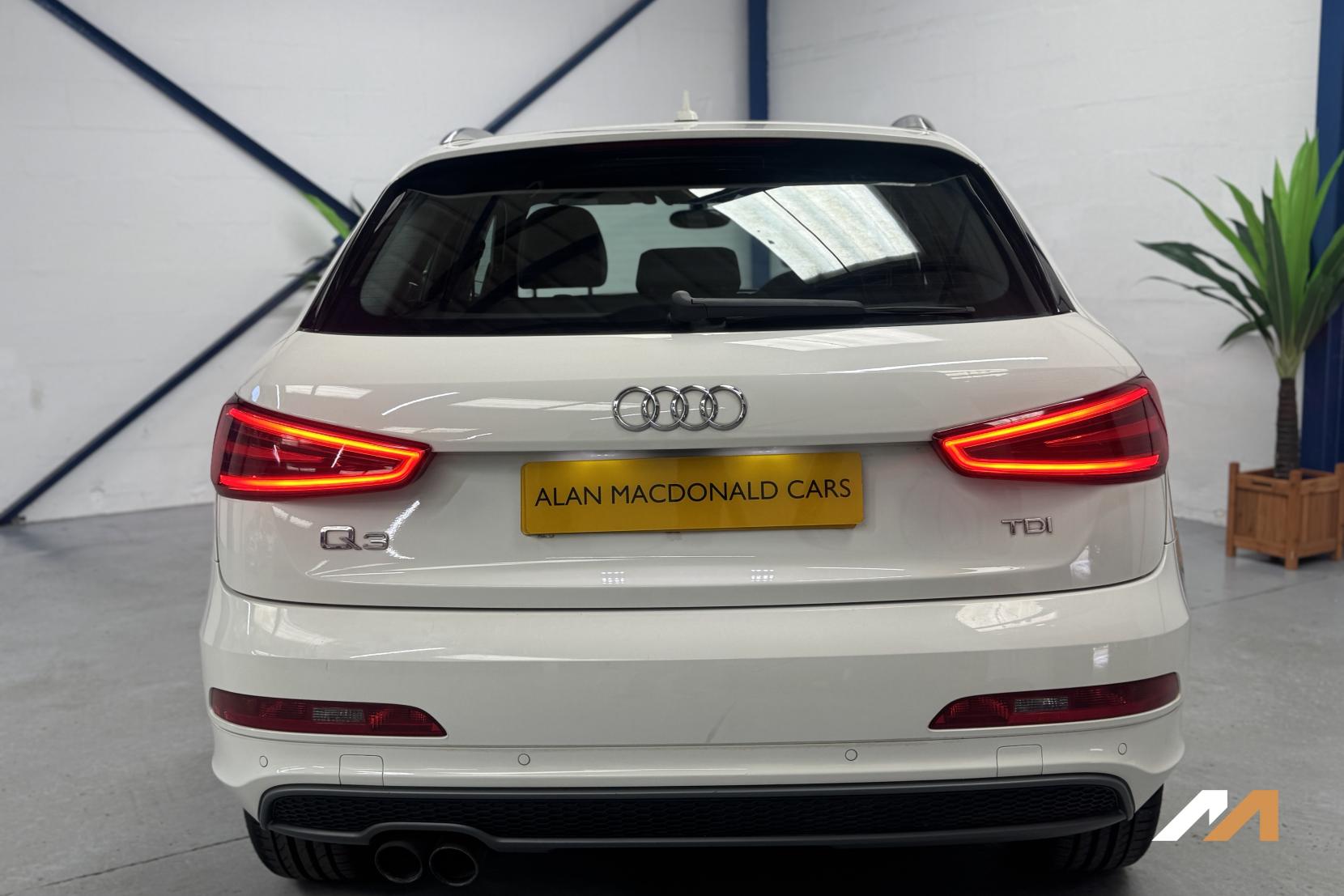 Audi Q3 2.0 TDI S line SUV 5dr Diesel Manual Euro 5 (s/s) (140 ps)