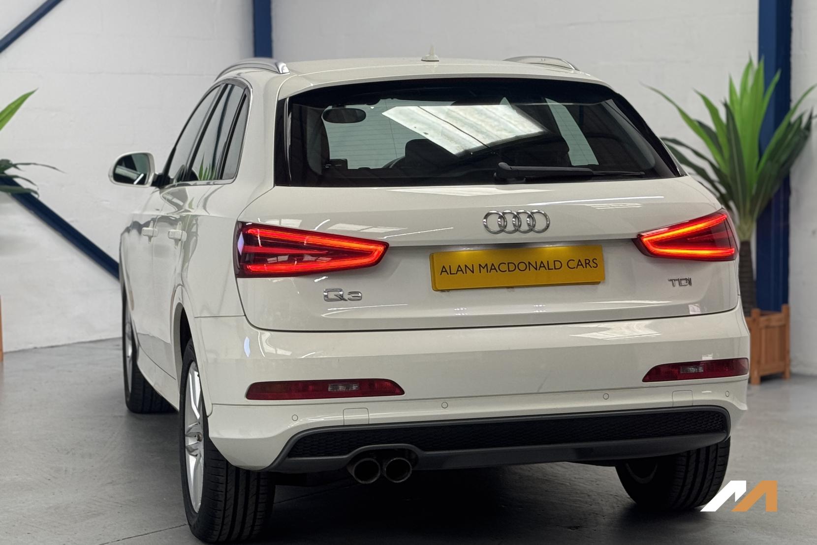 Audi Q3 2.0 TDI S line SUV 5dr Diesel Manual Euro 5 (s/s) (140 ps)