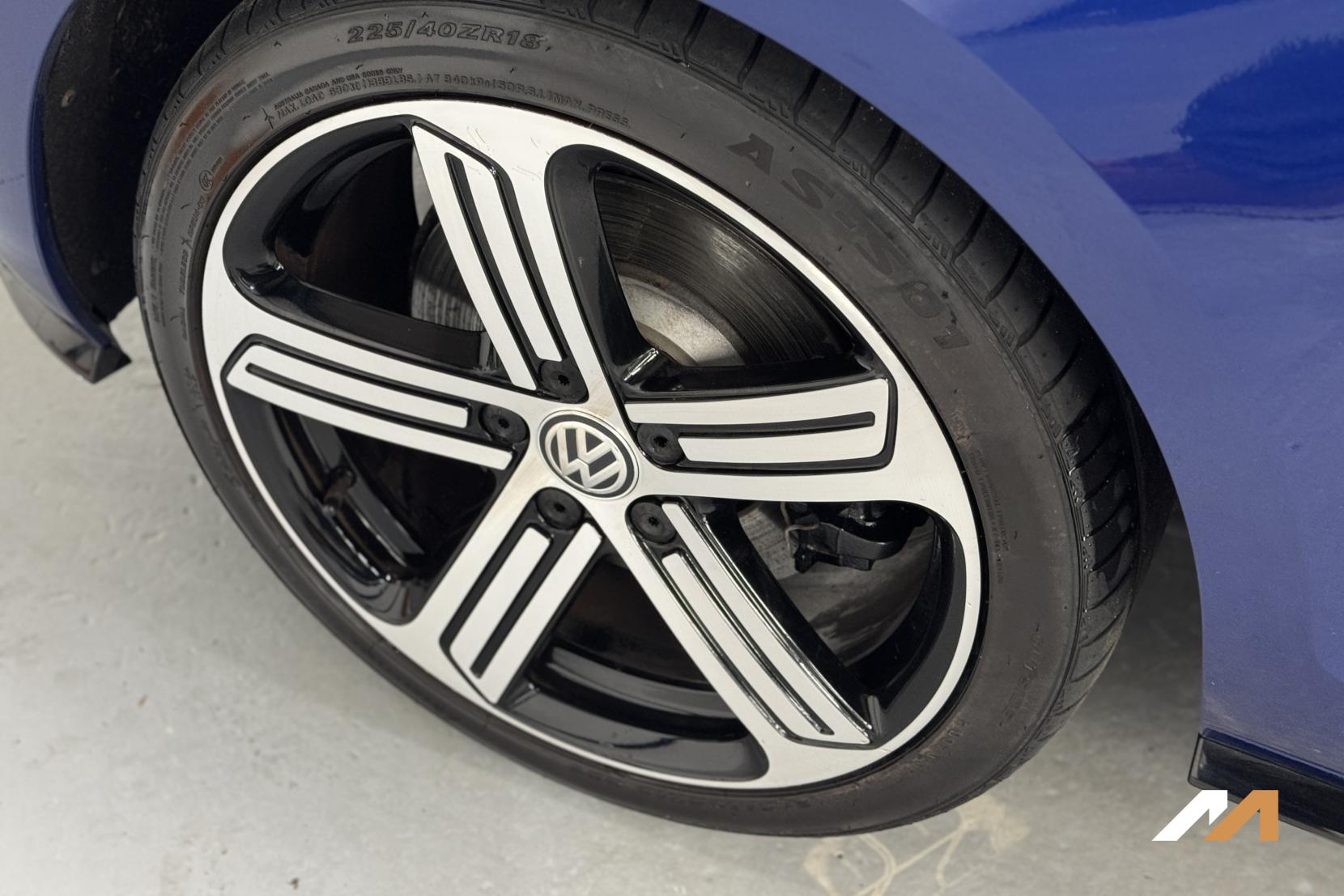 Volkswagen Golf 2.0 TSI BlueMotion Tech R Hatchback 3dr Petrol DSG 4Motion Euro 6 (s/s) (310 ps)
