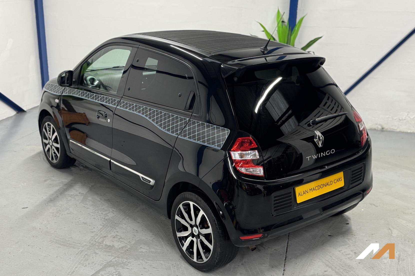 Renault Twingo 0.9 TCe ENERGY Iconic Hatchback 5dr Petrol Manual Euro 6 (s/s) (90 ps)