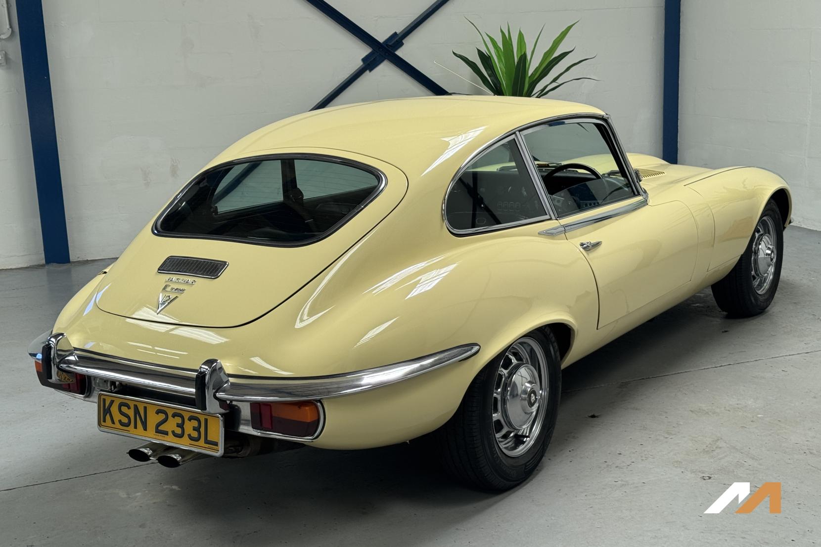 Jaguar E-Type V12