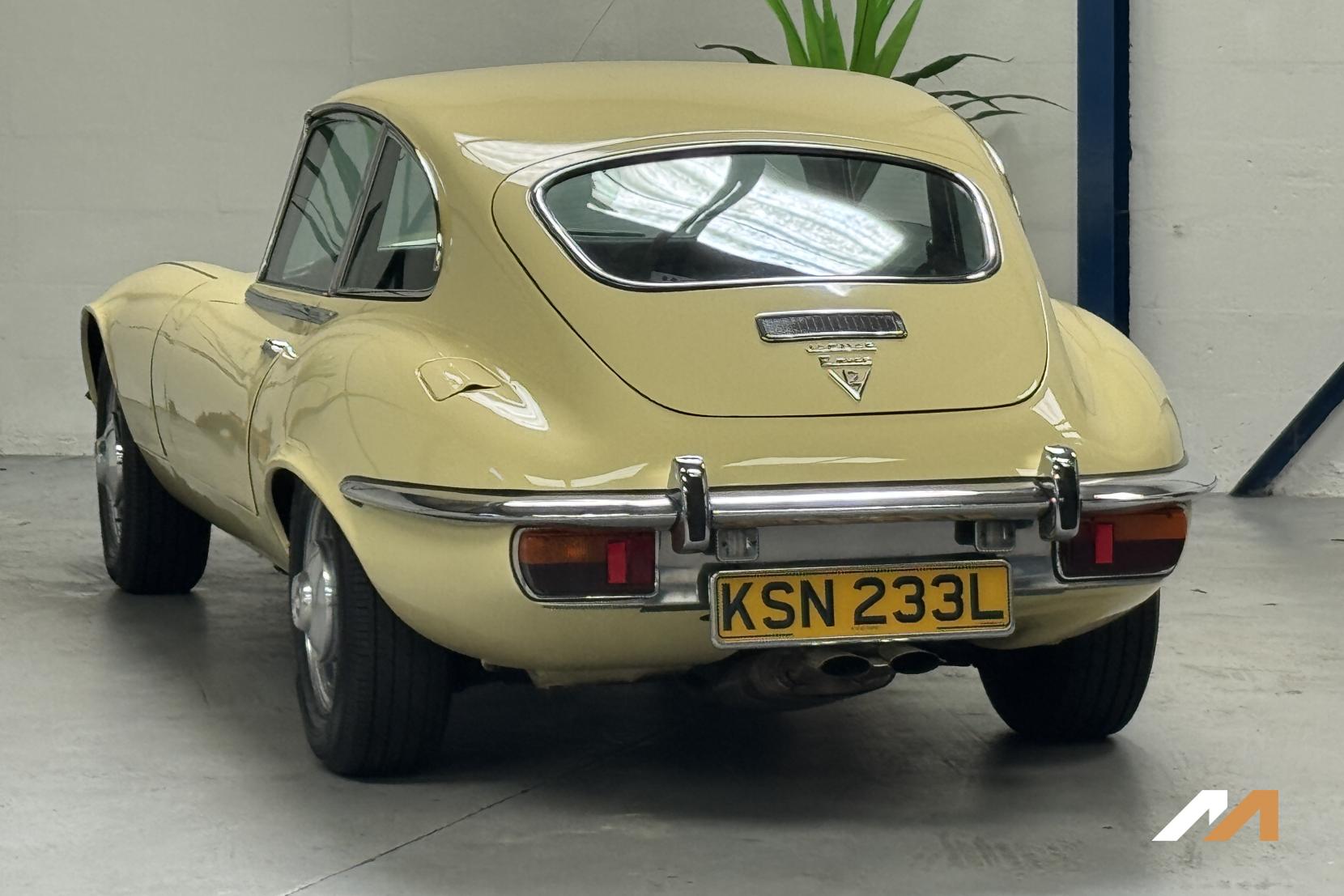 Jaguar E-Type V12