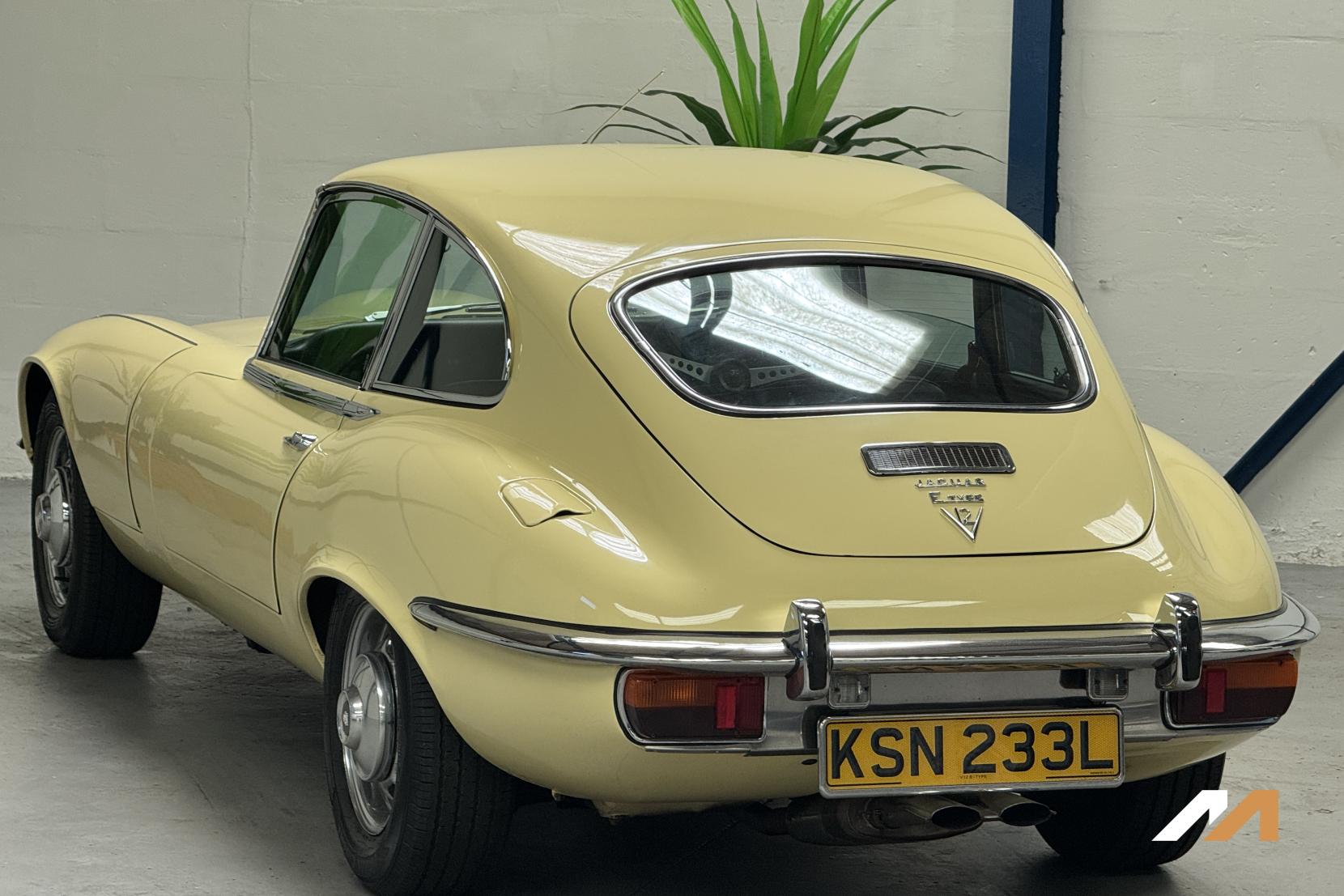 Jaguar E-Type V12