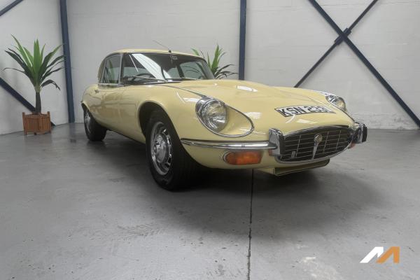 Jaguar E-Type V12