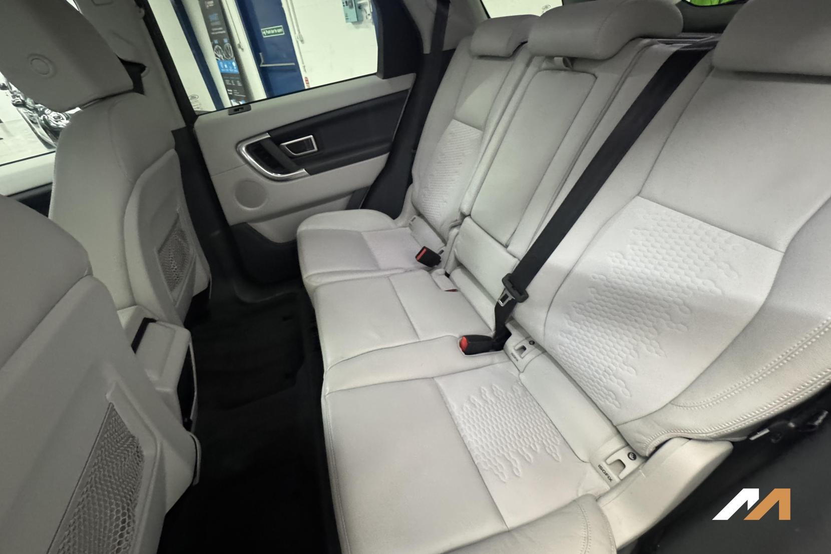 Land Rover Discovery Sport 2.0 TD4 SE Tech SUV 5dr Diesel Manual 4WD Euro 6 (s/s) (180 ps)