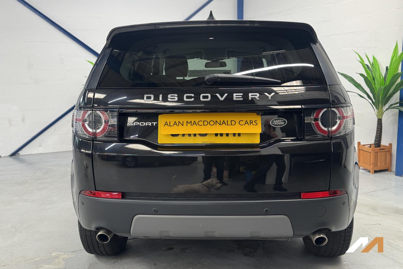 Land Rover Discovery Sport 2.0 TD4 SE Tech SUV 5dr Diesel Manual 4WD Euro 6 (s/s) (180 ps)