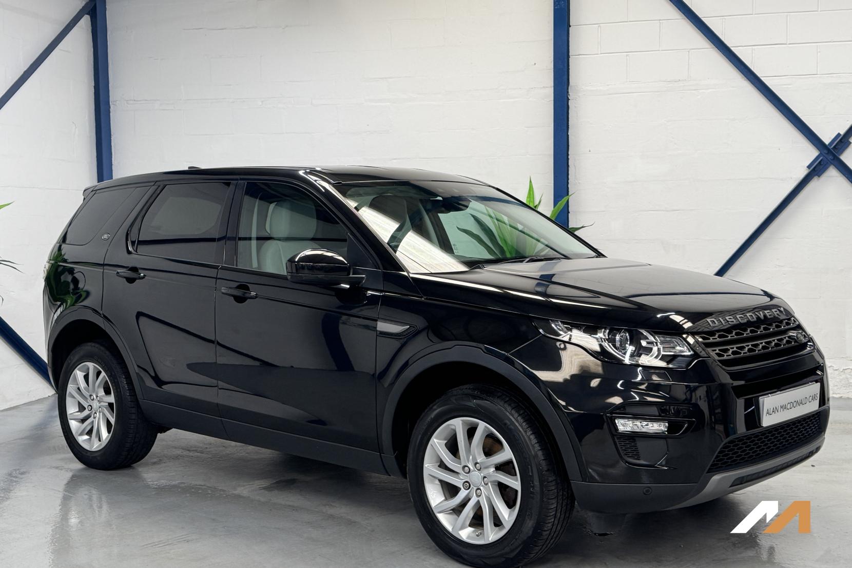 Land Rover Discovery Sport 2.0 TD4 SE Tech SUV 5dr Diesel Manual 4WD Euro 6 (s/s) (180 ps)