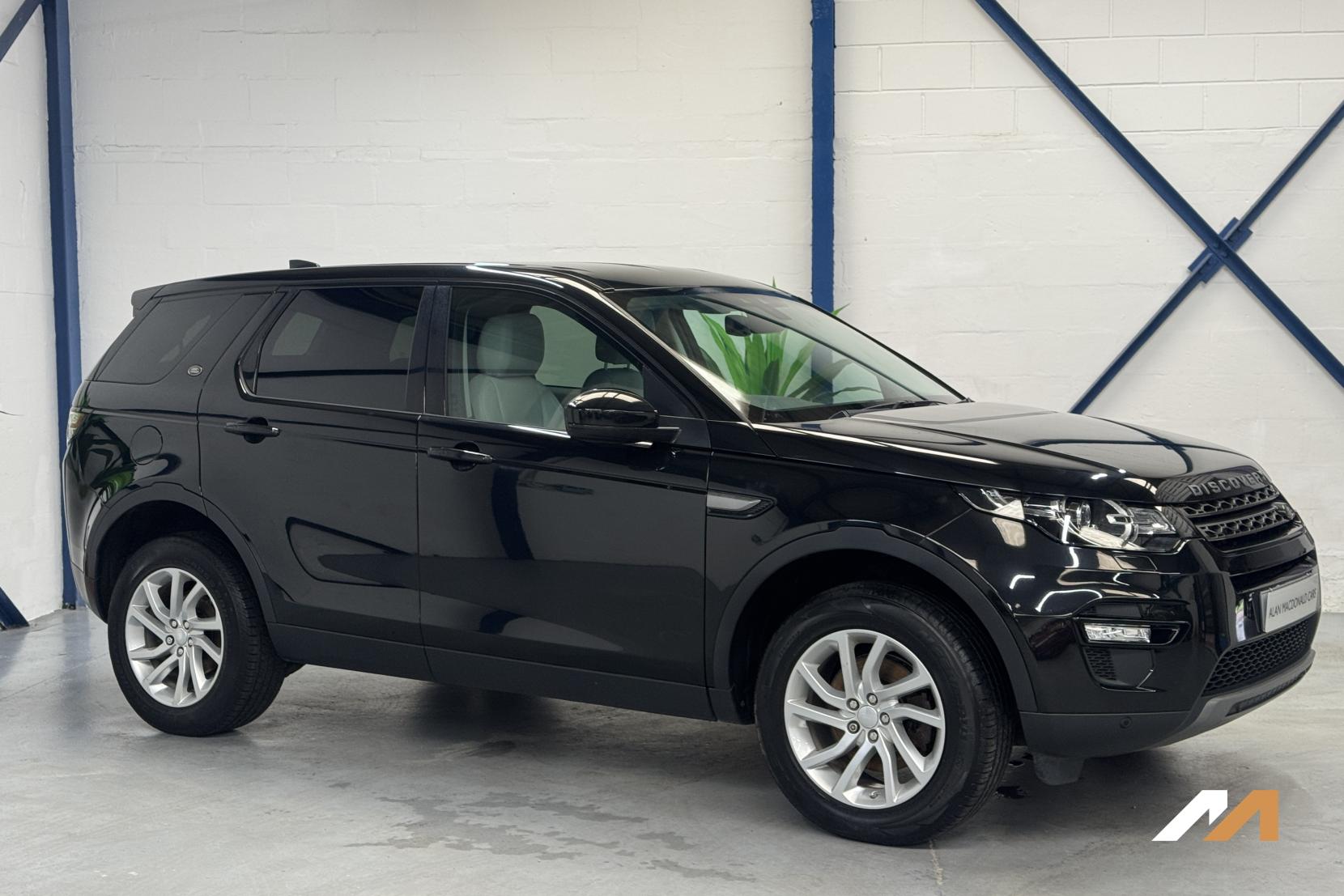 Land Rover Discovery Sport 2.0 TD4 SE Tech SUV 5dr Diesel Manual 4WD Euro 6 (s/s) (180 ps)