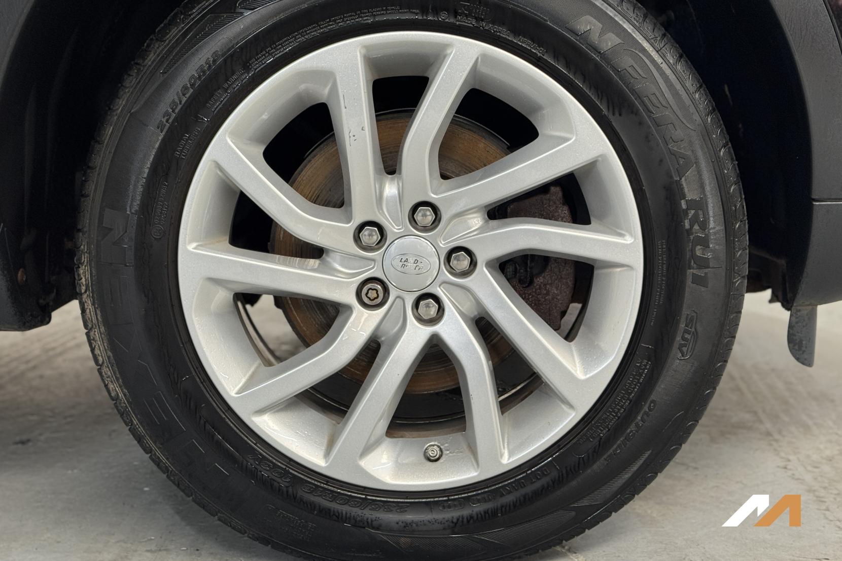 Land Rover Discovery Sport 2.0 TD4 SE Tech SUV 5dr Diesel Manual 4WD Euro 6 (s/s) (180 ps)