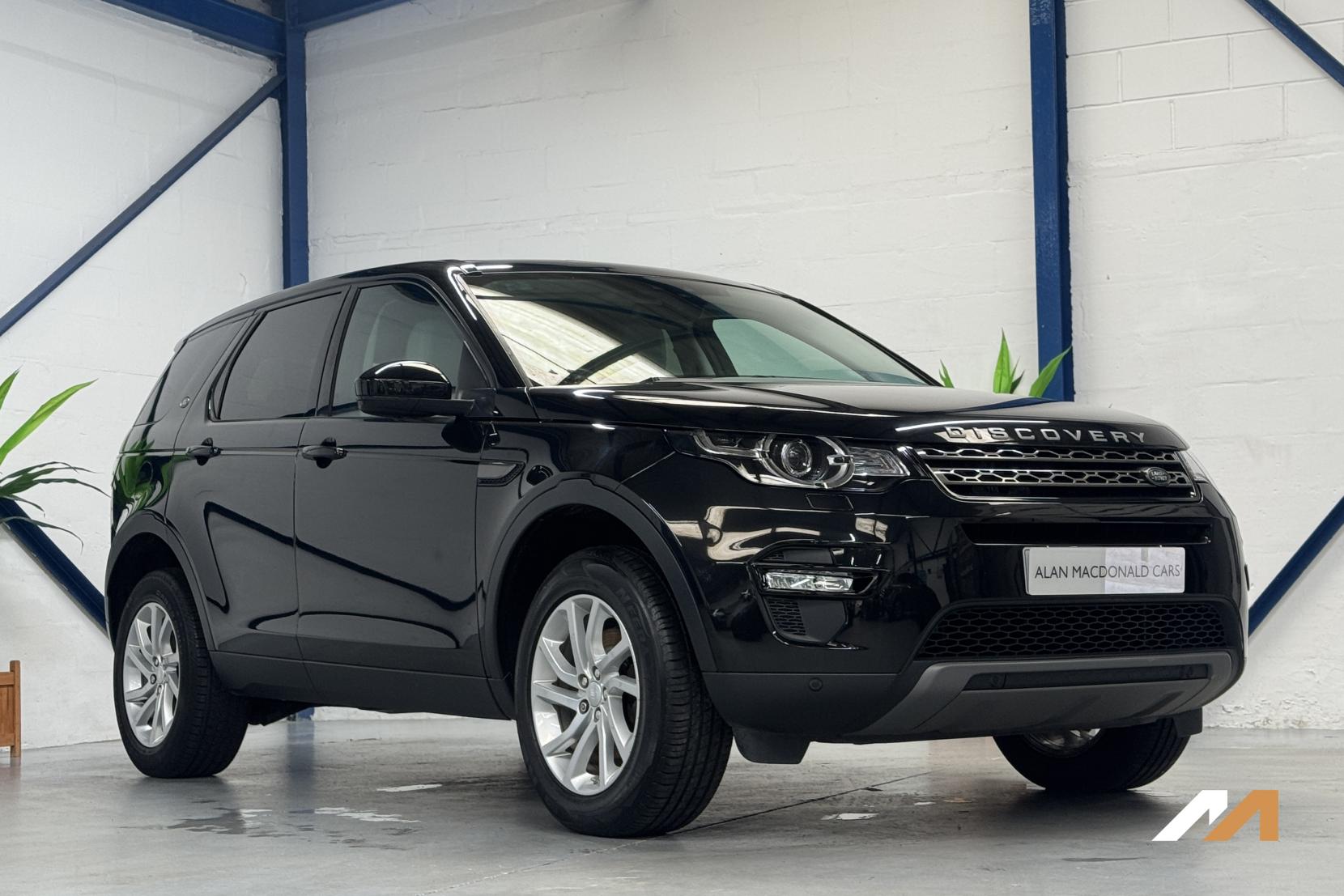 Land Rover Discovery Sport 2.0 TD4 SE Tech SUV 5dr Diesel Manual 4WD Euro 6 (s/s) (180 ps)