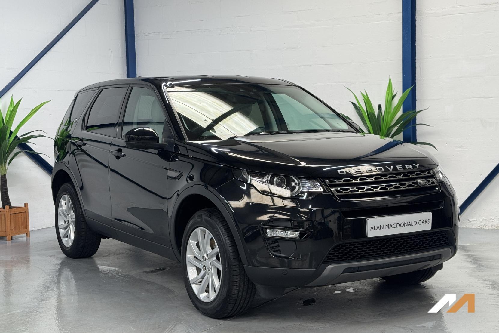 Land Rover Discovery Sport 2.0 TD4 SE Tech SUV 5dr Diesel Manual 4WD Euro 6 (s/s) (180 ps)