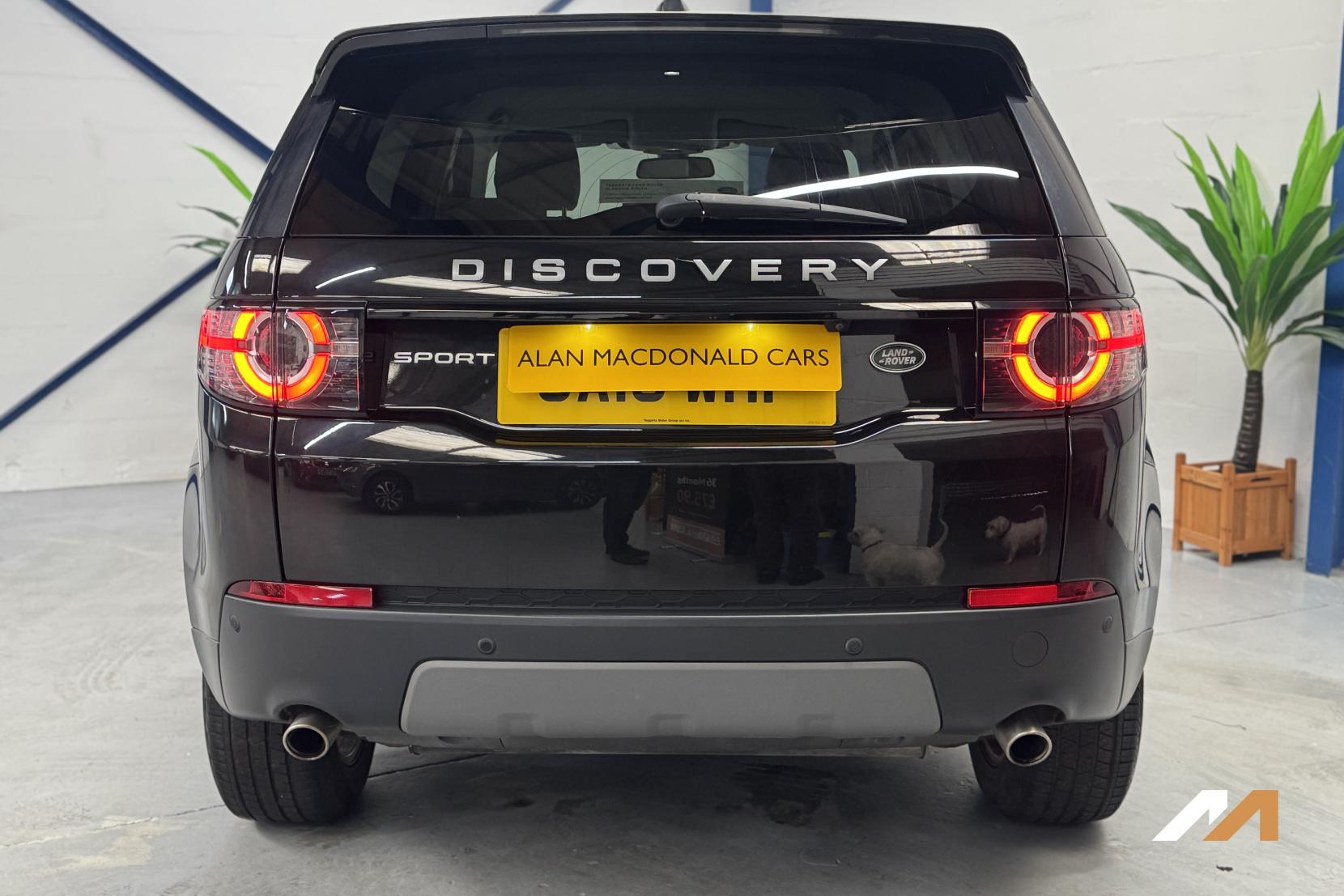 Land Rover Discovery Sport 2.0 TD4 SE Tech SUV 5dr Diesel Manual 4WD Euro 6 (s/s) (180 ps)