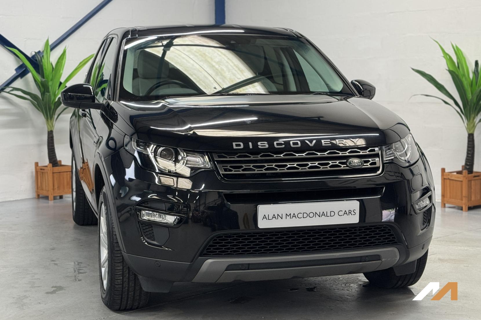 Land Rover Discovery Sport 2.0 TD4 SE Tech SUV 5dr Diesel Manual 4WD Euro 6 (s/s) (180 ps)