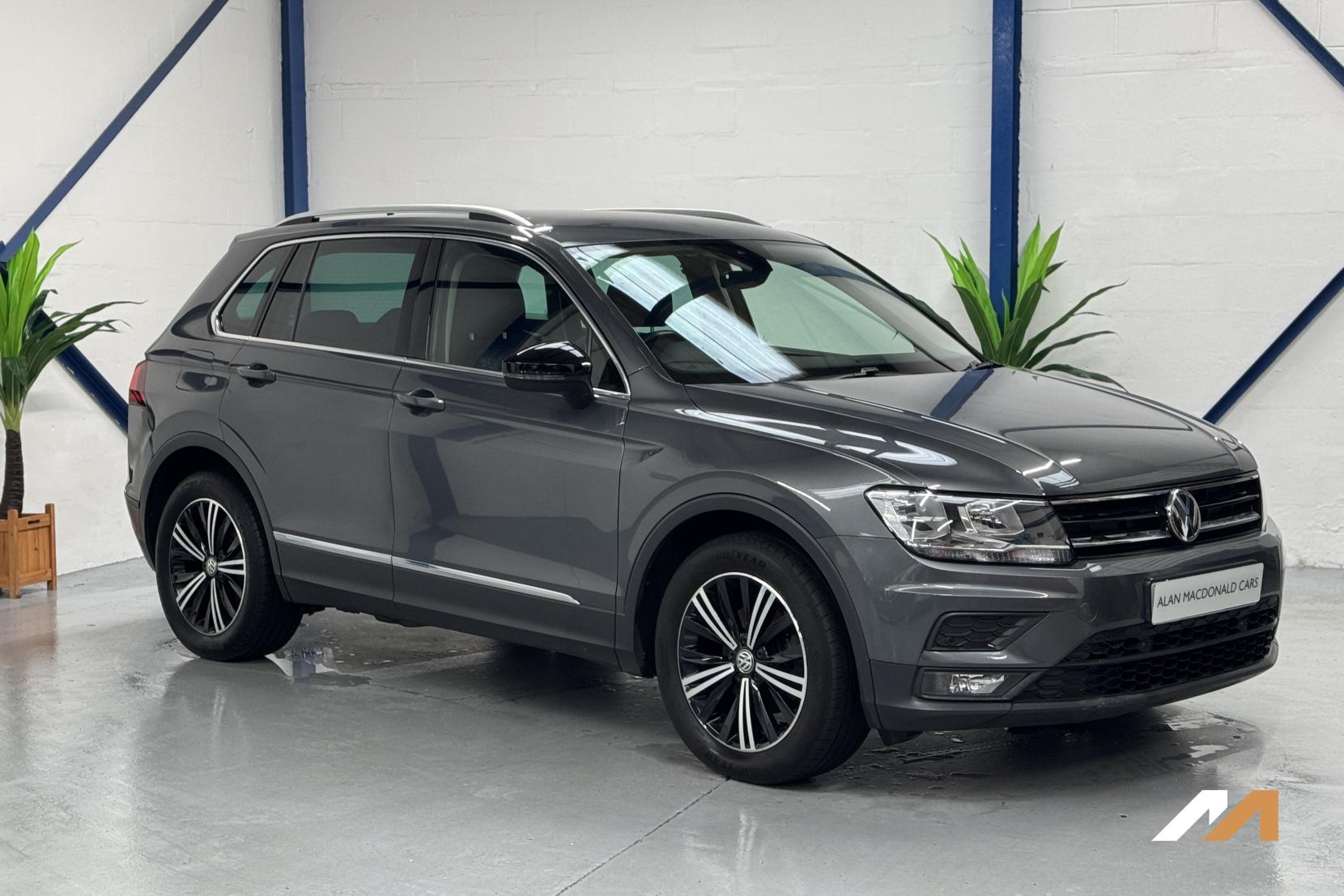 Volkswagen Tiguan 2.0 TDI SE Navigation SUV 5dr Diesel Manual Euro 6 (s/s) (150 ps)