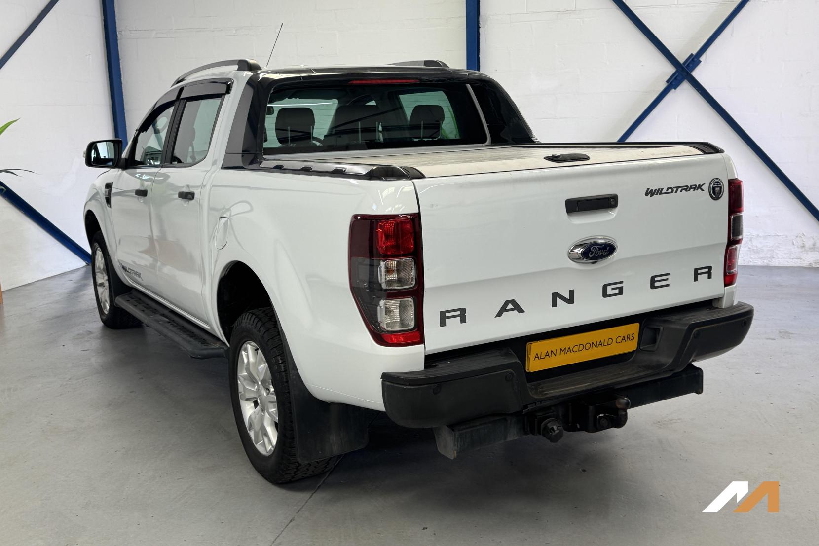 Ford Ranger 3.2 TDCi Wildtrak Pickup Double Cab 4dr Diesel Auto 4WD Euro 5 (200 ps)