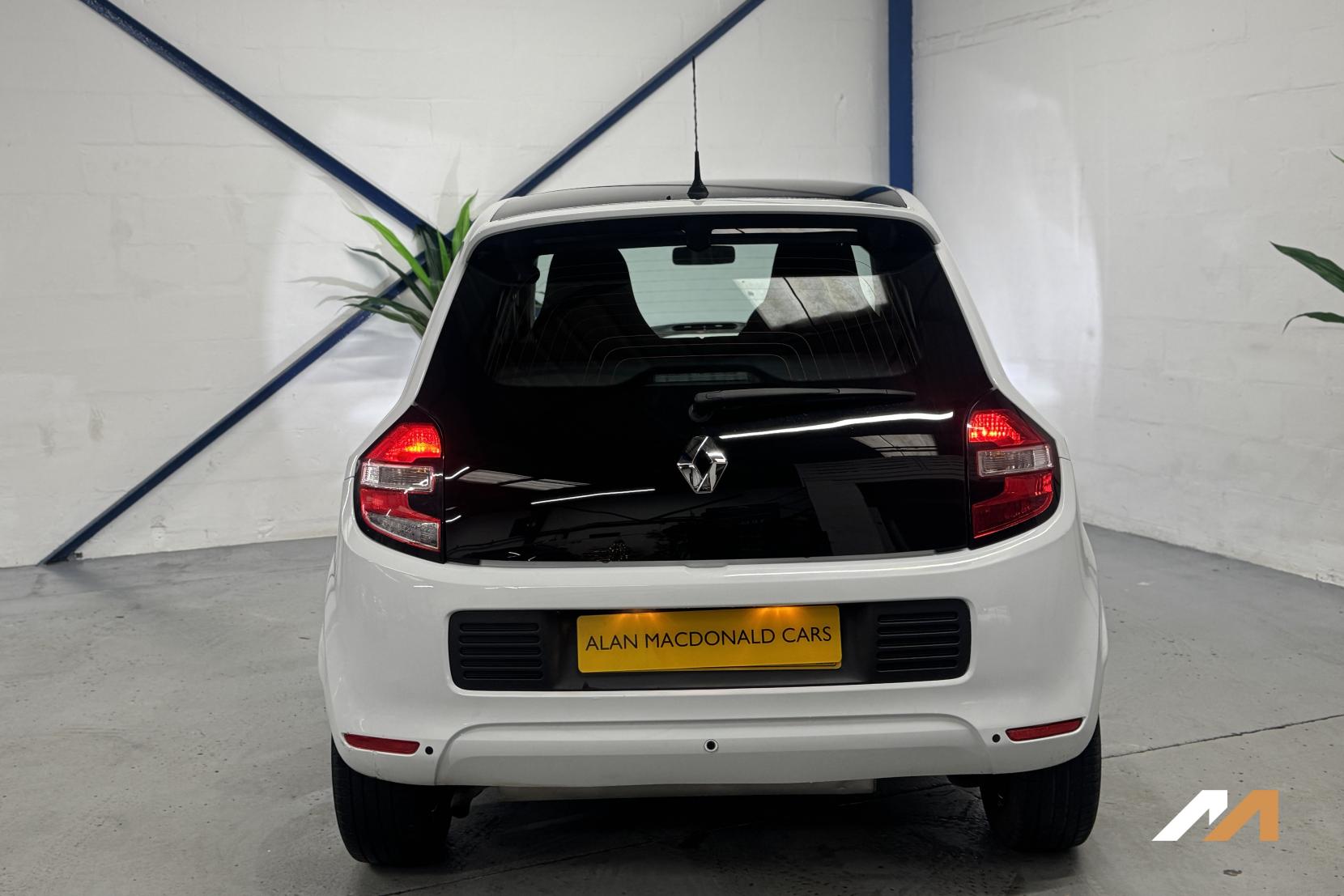 Renault Twingo 0.9 TCe Dynamique Hatchback 5dr Petrol EDC Euro 6 (90 ps)