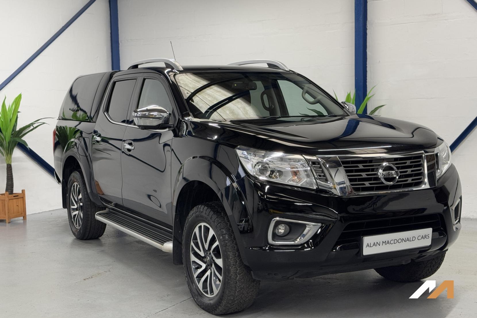 Nissan Navara 2.3 dCi Tekna Pickup Double Cab 4dr Diesel Auto 4WD Euro 6 (190 ps)