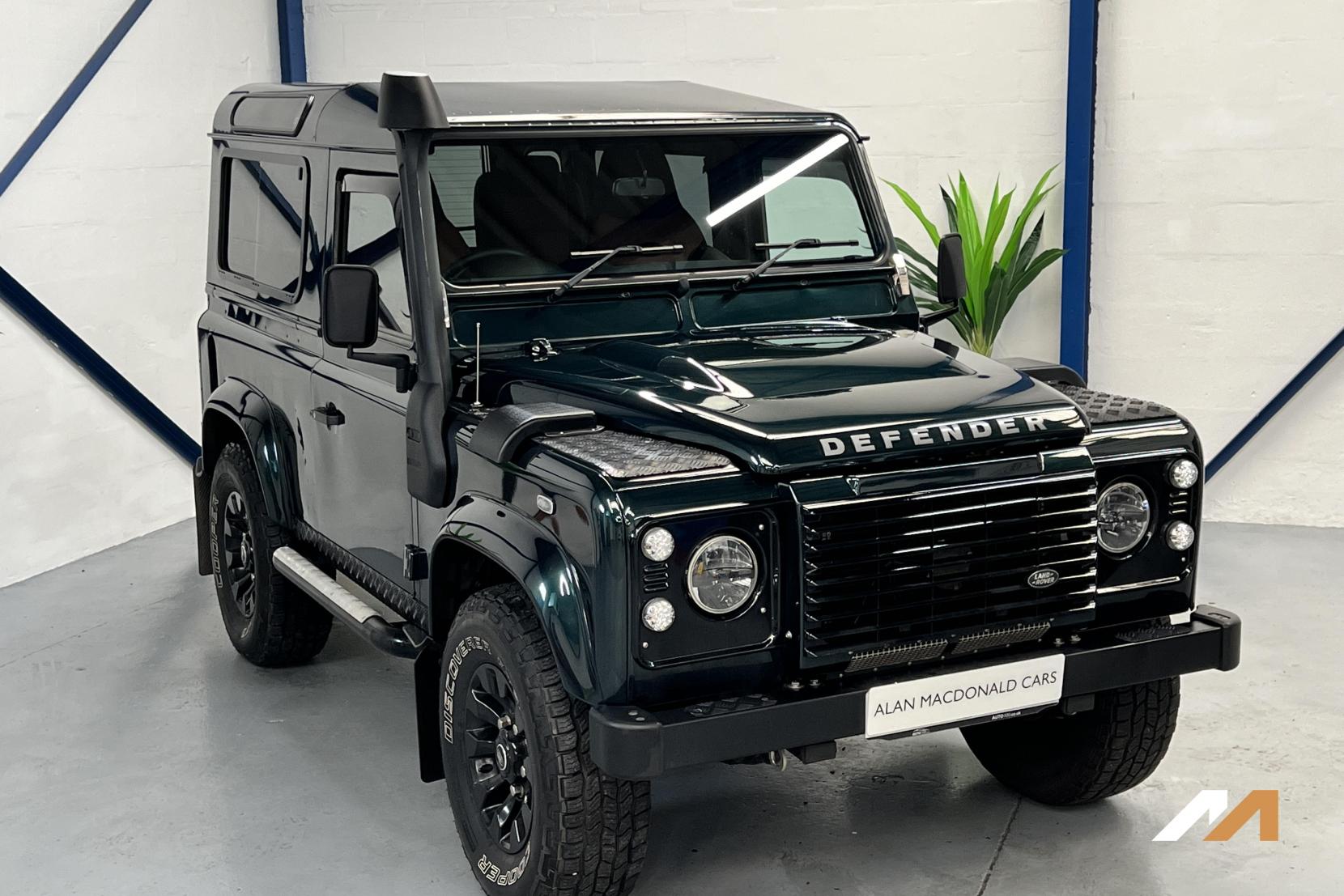 Land Rover Defender 90 2.2 TDCi XS Station Wagon 3dr Diesel Manual 4WD Euro 5 (122 ps)