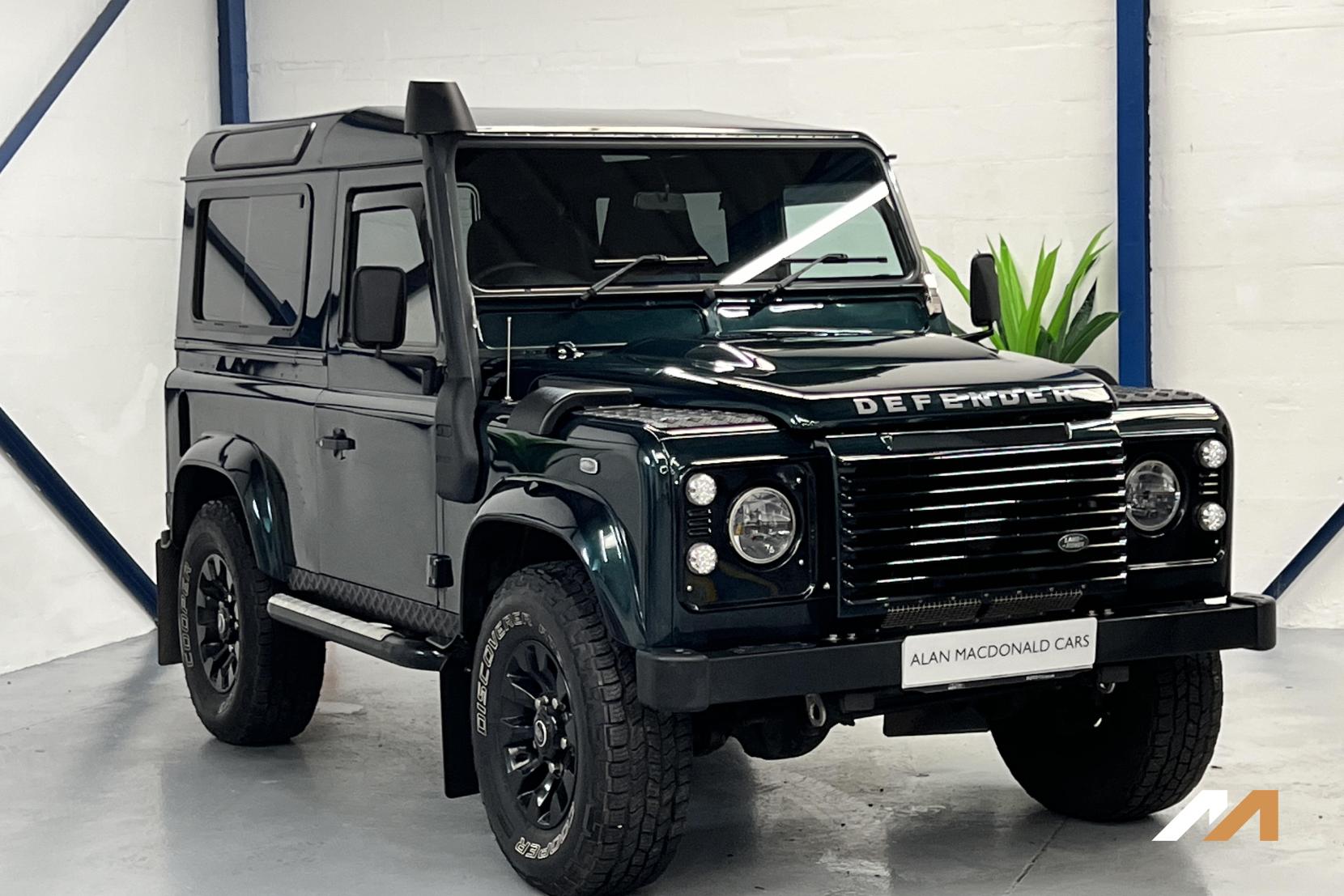 Land Rover Defender 90 2.2 TDCi XS Station Wagon 3dr Diesel Manual 4WD Euro 5 (122 ps)