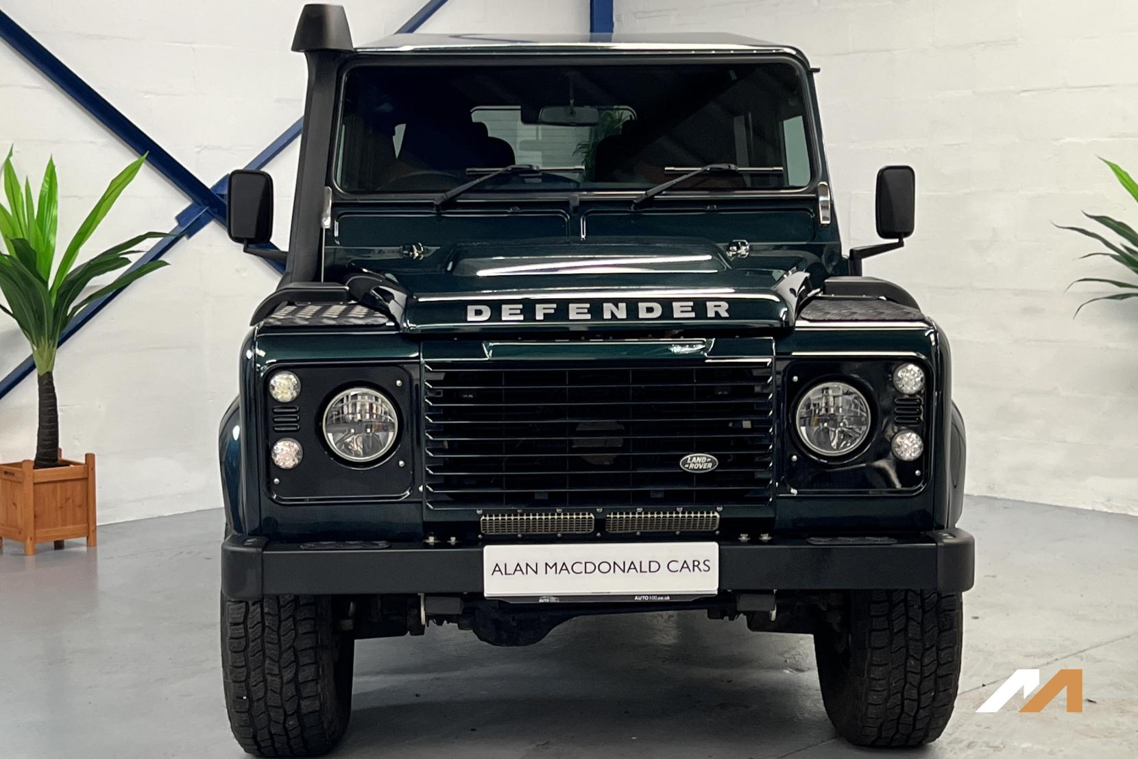 Land Rover Defender 90 2.2 TDCi XS Station Wagon 3dr Diesel Manual 4WD Euro 5 (122 ps)