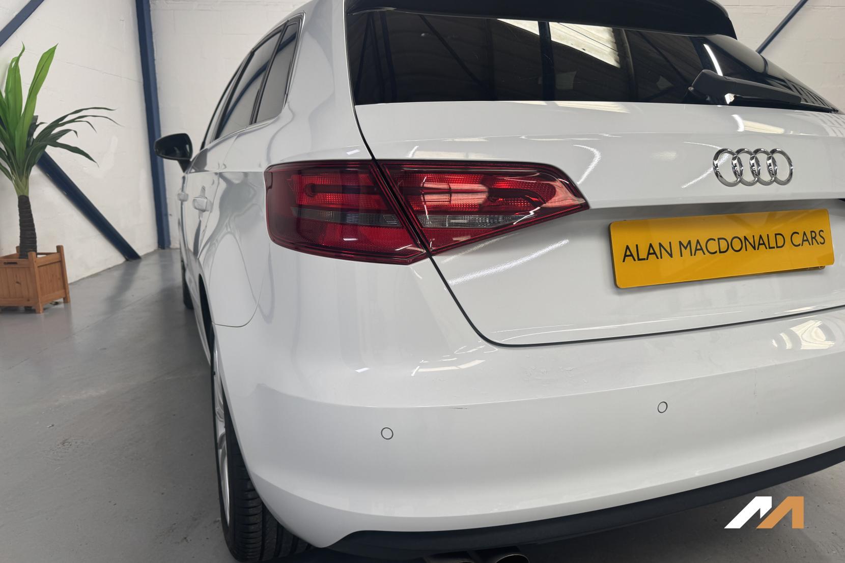 Audi A3 1.4 TFSI SE Sportback 5dr Petrol Manual Euro 5 (s/s) (122 ps)