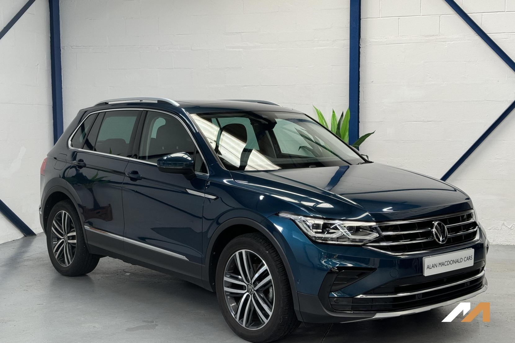 Volkswagen Tiguan 1.5 TSI Elegance SUV 5dr Petrol DSG Euro 6 (s/s) (150 ps)