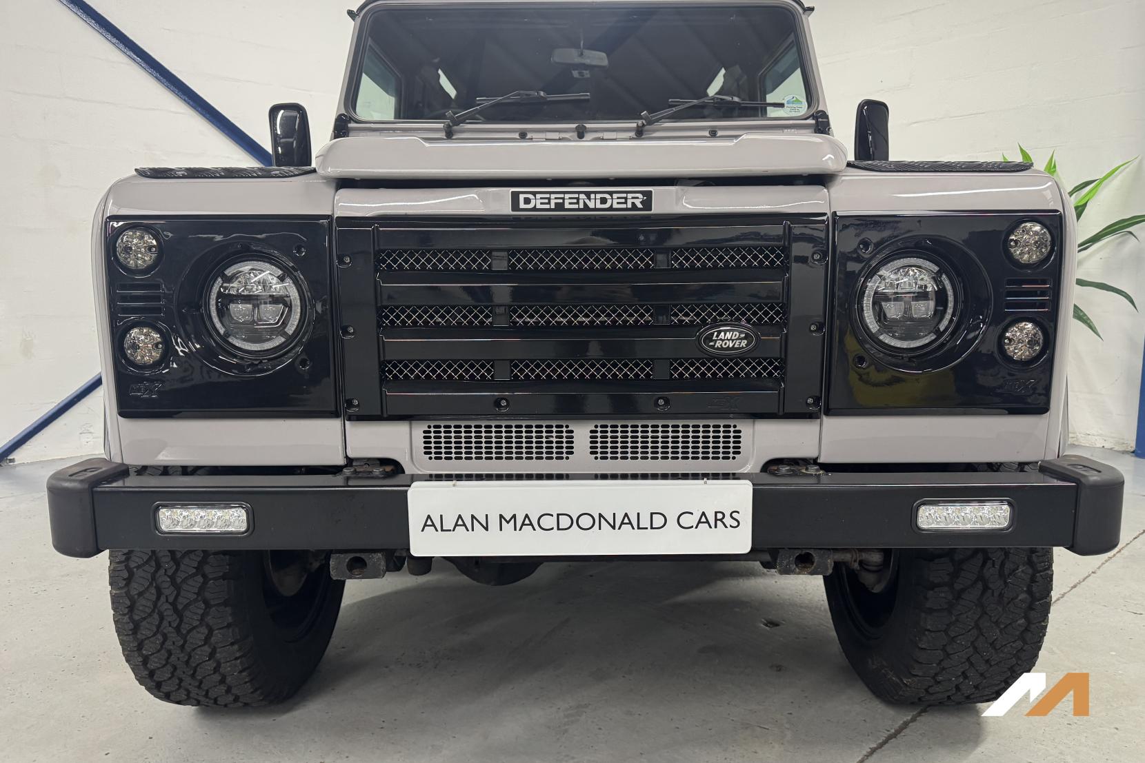 Land Rover Defender 90 2.5 TD5 County Hard Top SUV 3dr Diesel Manual SWB (282 g/km, 120 bhp)