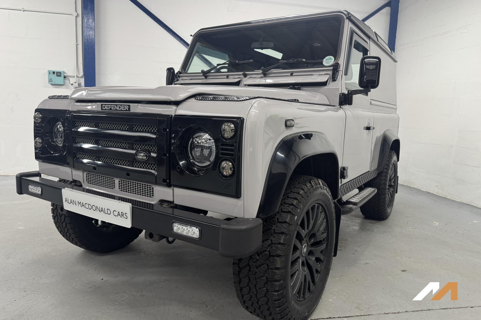 Land Rover Defender 90 2.5 TD5 County Hard Top SUV 3dr Diesel Manual SWB (282 g/km, 120 bhp)