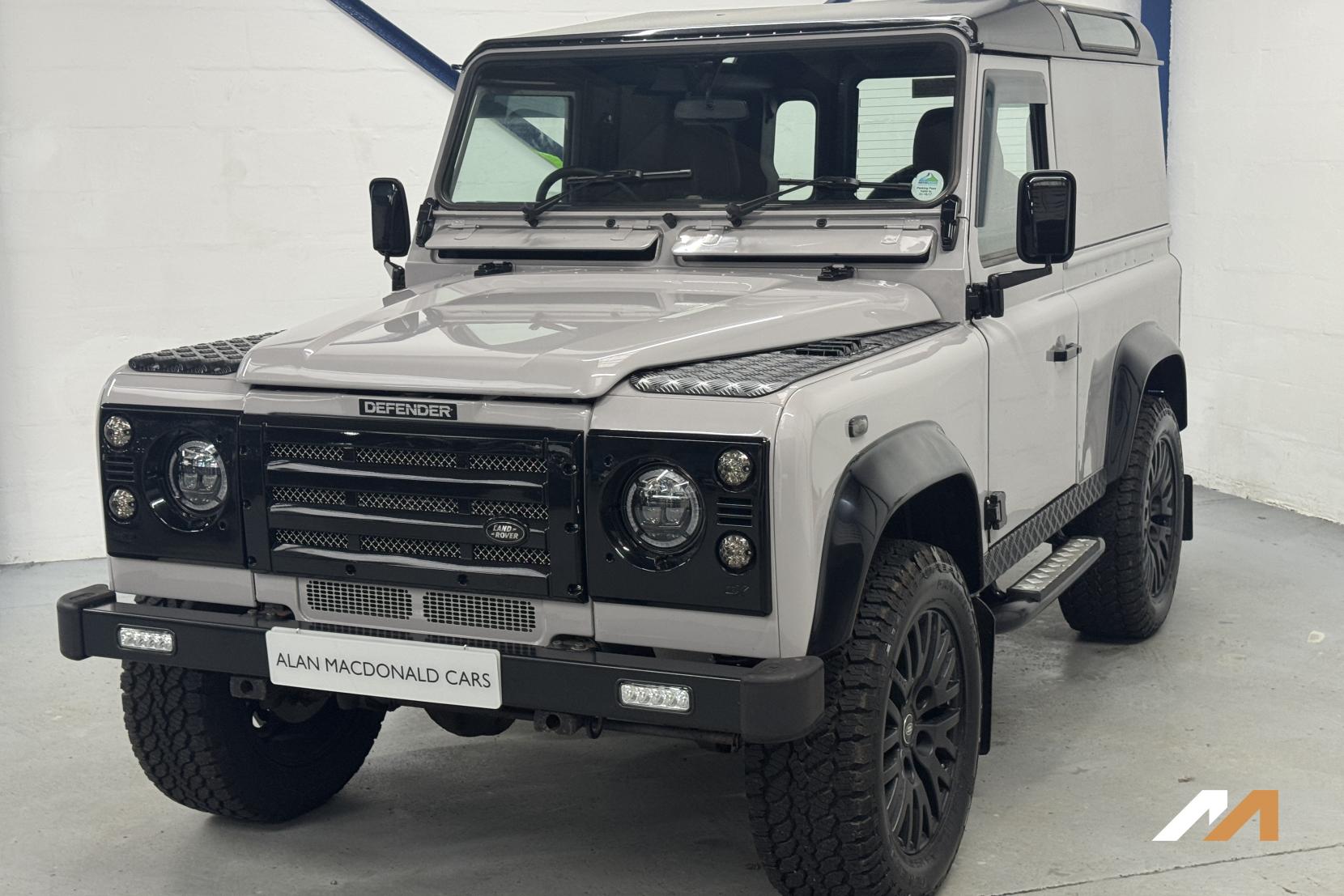 Land Rover Defender 90 2.5 TD5 County Hard Top SUV 3dr Diesel Manual SWB (282 g/km, 120 bhp)
