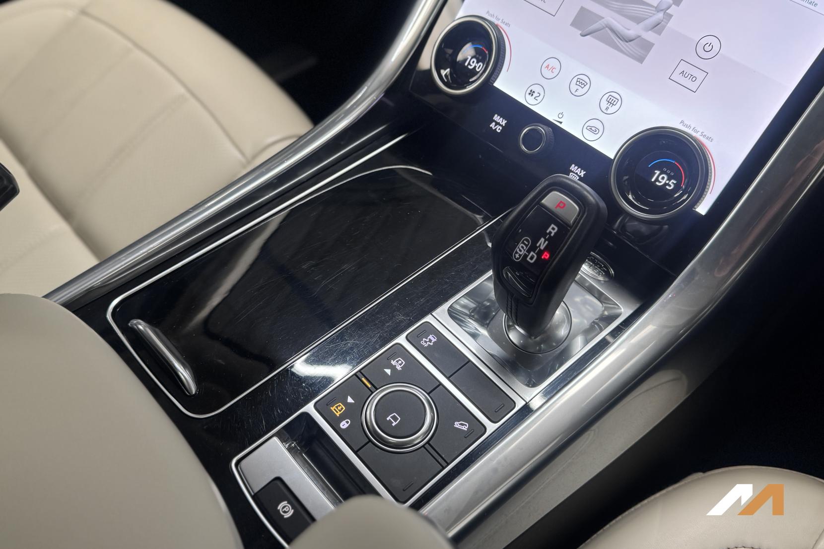 Land Rover Range Rover Sport 3.0 D300 MHEV HSE Silver SUV 5dr Diesel Auto 4WD Euro 6 (s/s) (300 ps)