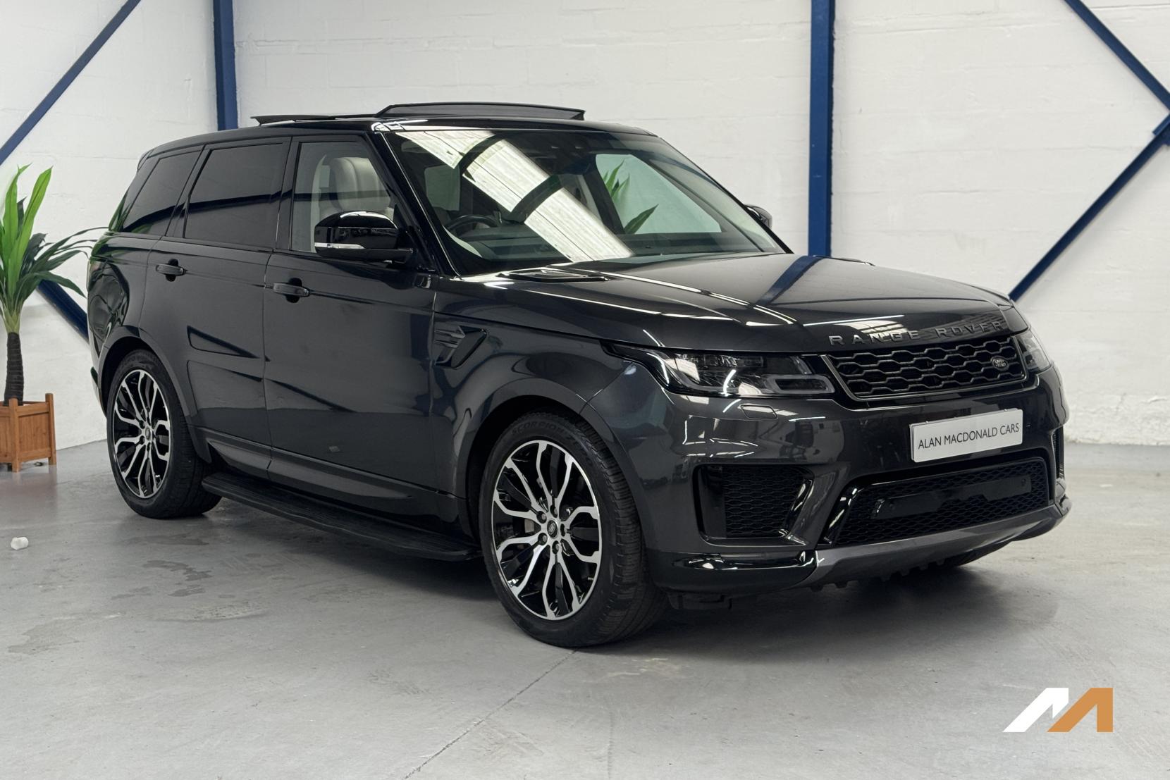 Land Rover Range Rover Sport 3.0 D300 MHEV HSE Silver SUV 5dr Diesel Auto 4WD Euro 6 (s/s) (300 ps)